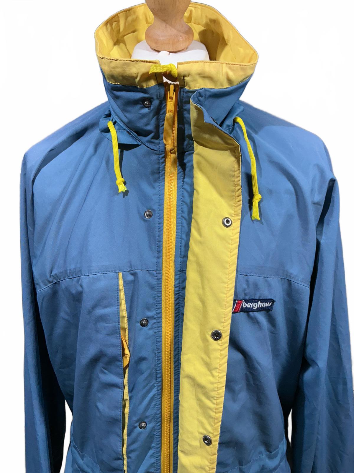 Berghaus Vintage Blue and Yellow Hooded Gemini Jacket Size XLarge