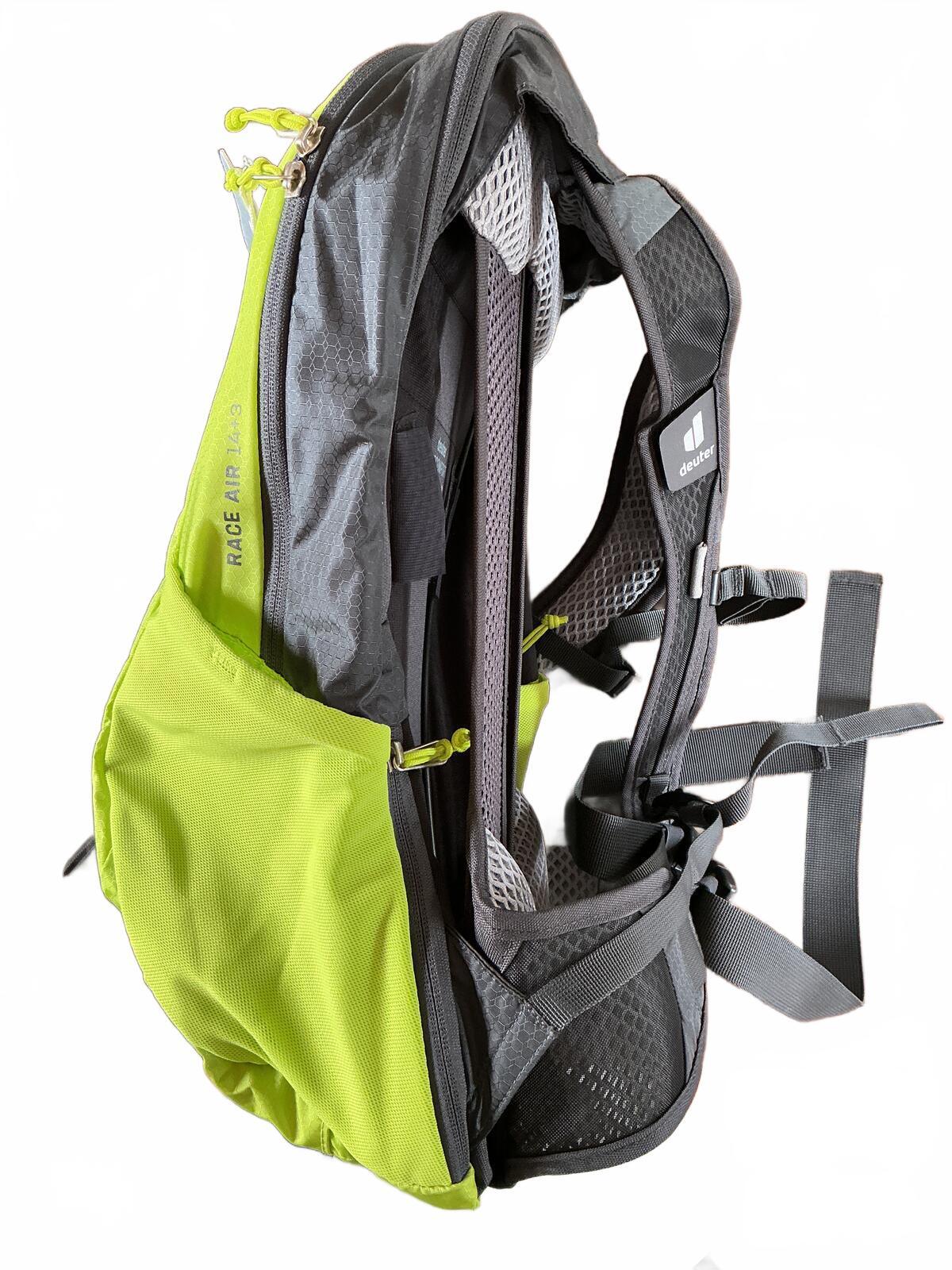 Deuter Race Air 14+3 Lightweight Ventilated Cycling Backpack Green
