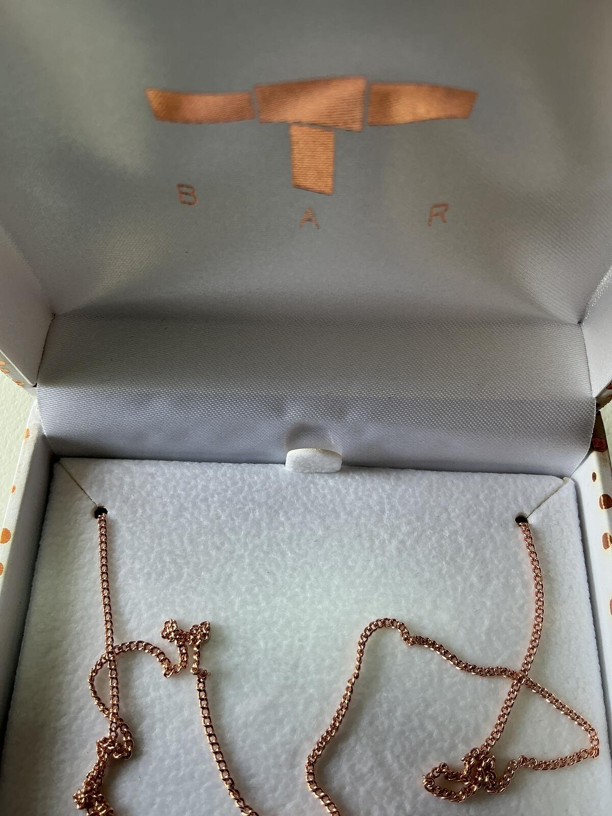 Tipperary Rose Gold Necklace with Pearl Bar Pendant Size