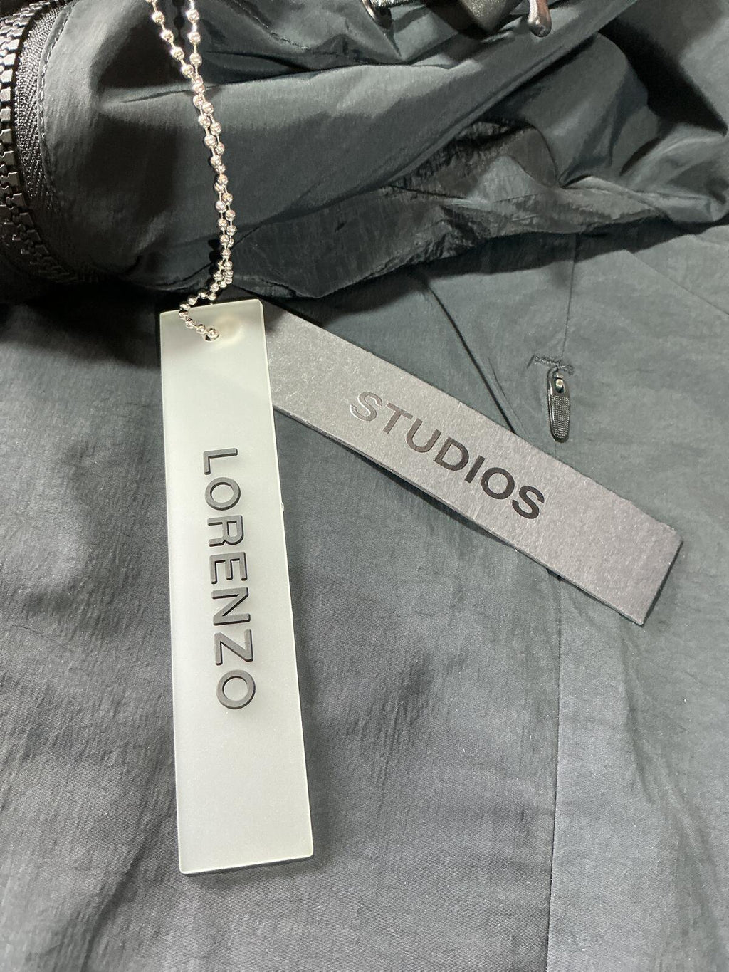 Lorenzo Black Windbreaker Hooded Jacket Size Regular XL Outdoor Coat