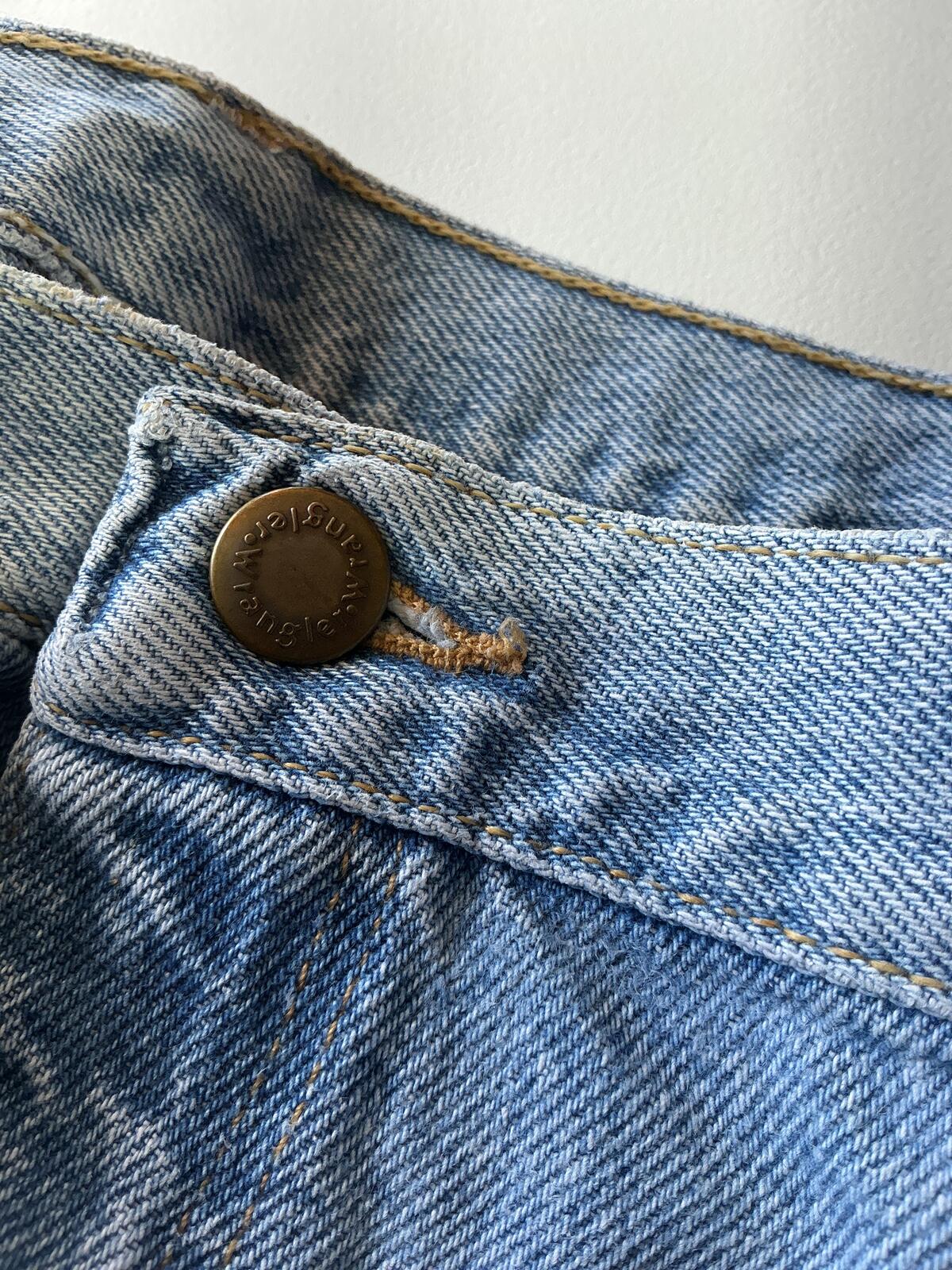 Wrangler Light Blue Denim Shorts Casual Summer Wear Size Waist 36in.