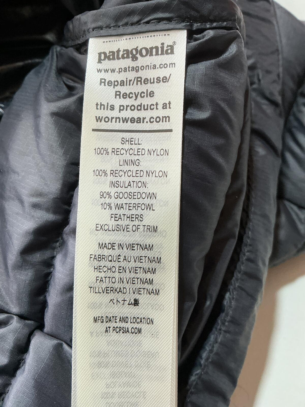 Patagonia Black Down Puffer Gilet Vest Bodywarmer Size Regular Large Lightweight