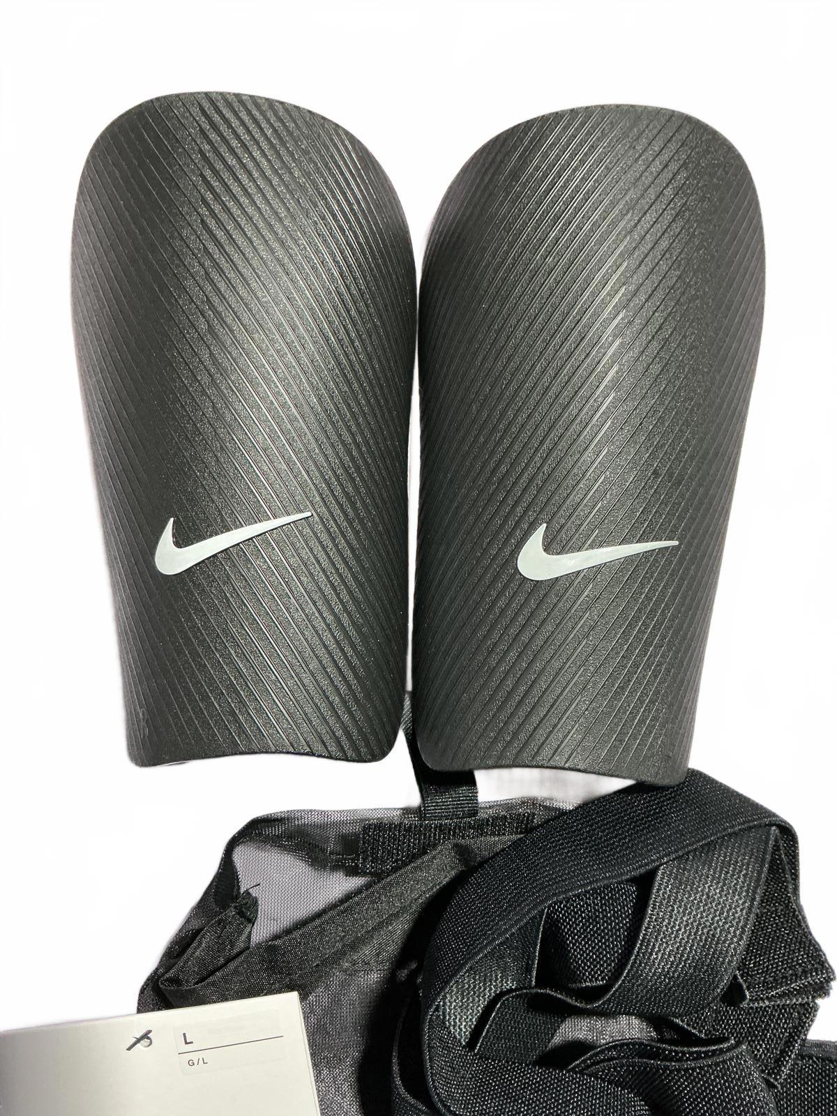 Nike J Guard Football/Soccer Shin Guards Size L