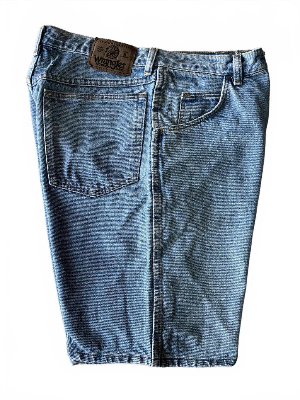 Wrangler Denim Shorts Light Blue Classic Fit Waist 32 in. Casual Summer
