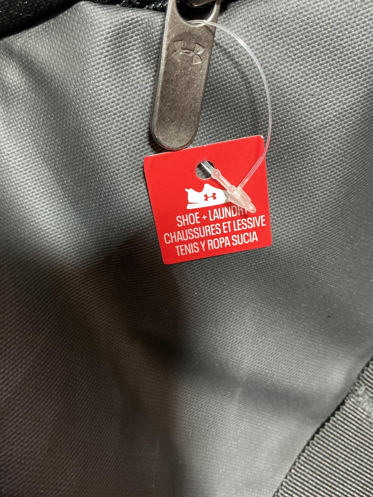 Under Armour Large Black Sports Gym Travel Duffle Bag with Shoulder Strap