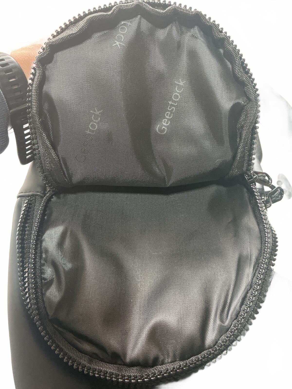 Geestock Black Sling Bag Crossbody Compact Size Adjustable Strap