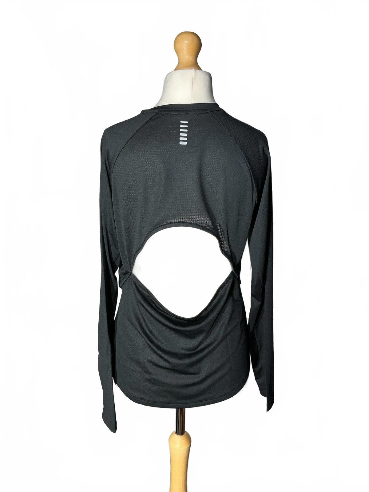 *NEW* Under Armour XL Women's Long Sleeve Black Run Athletic Top with Open Back