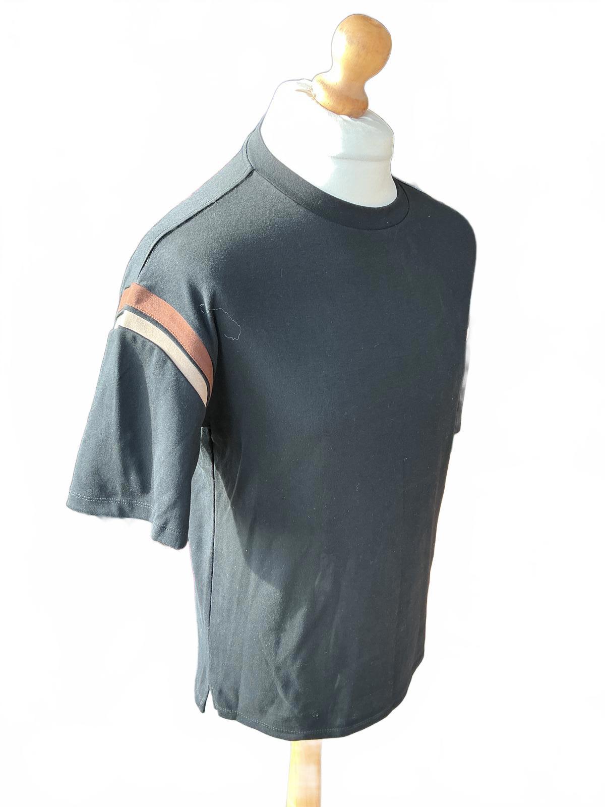 Maniere de Voir Black T-Shirt with Brown Stripes Size Xs