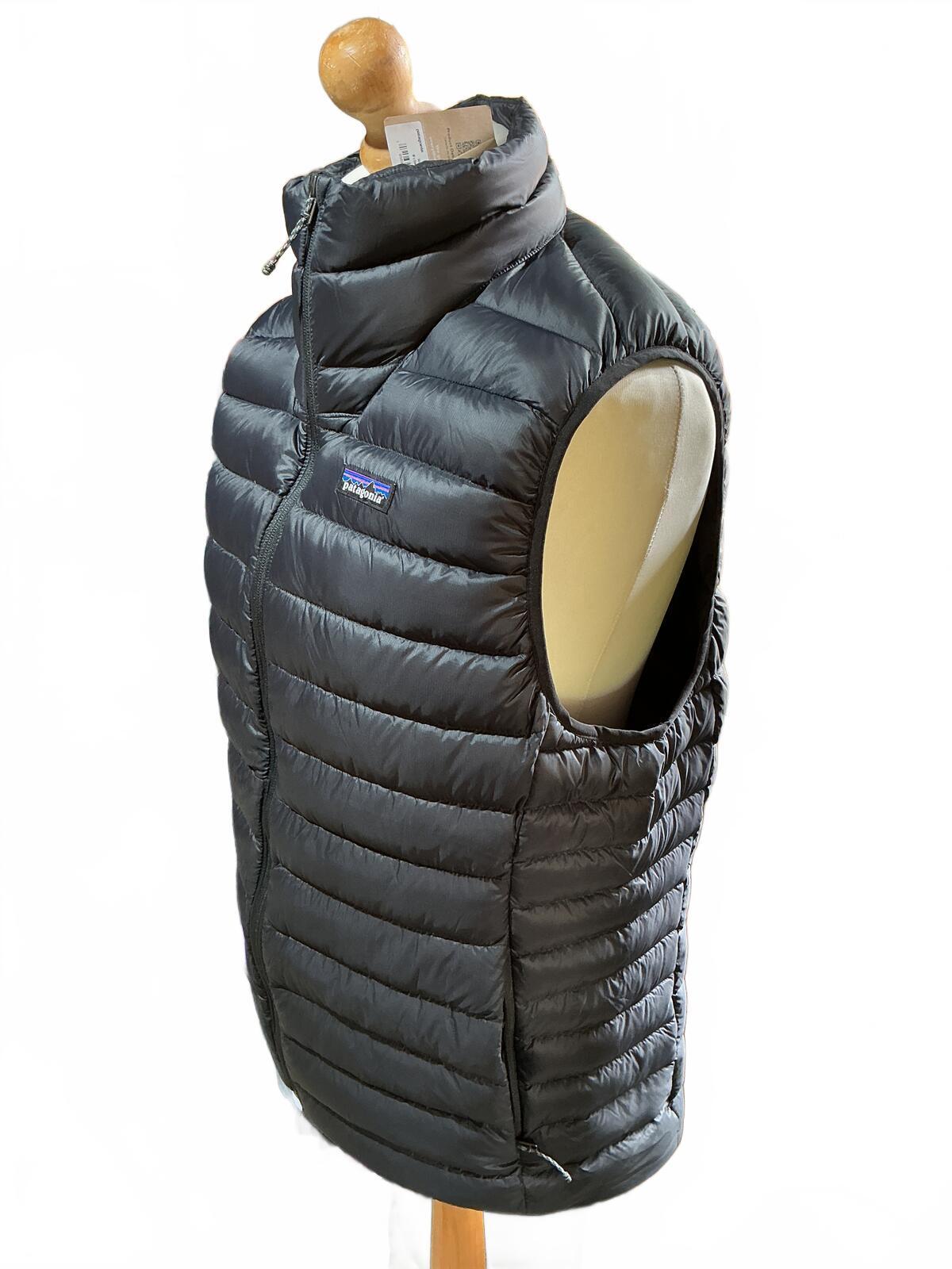 Patagonia Black Down Puffer Gilet Vest Bodywarmer Size Regular Large Lightweight
