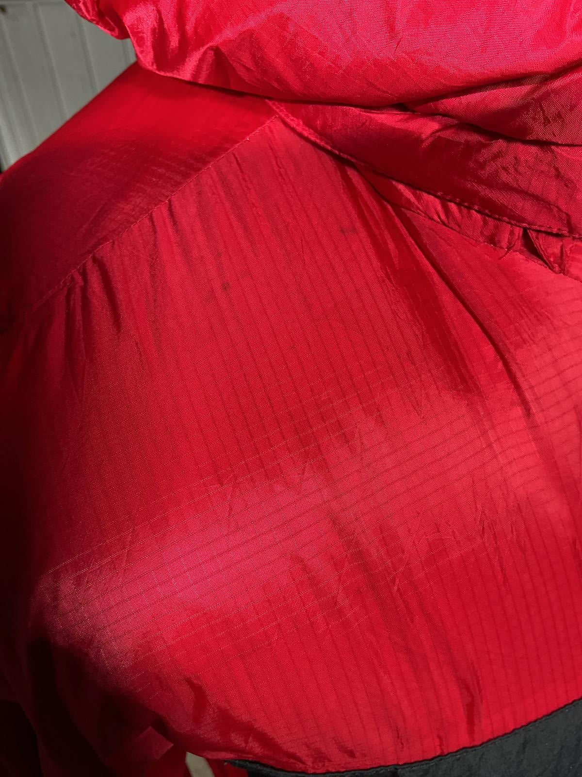 Mountain Hardwear Insulated Men's Red and Black Hooded Jacket