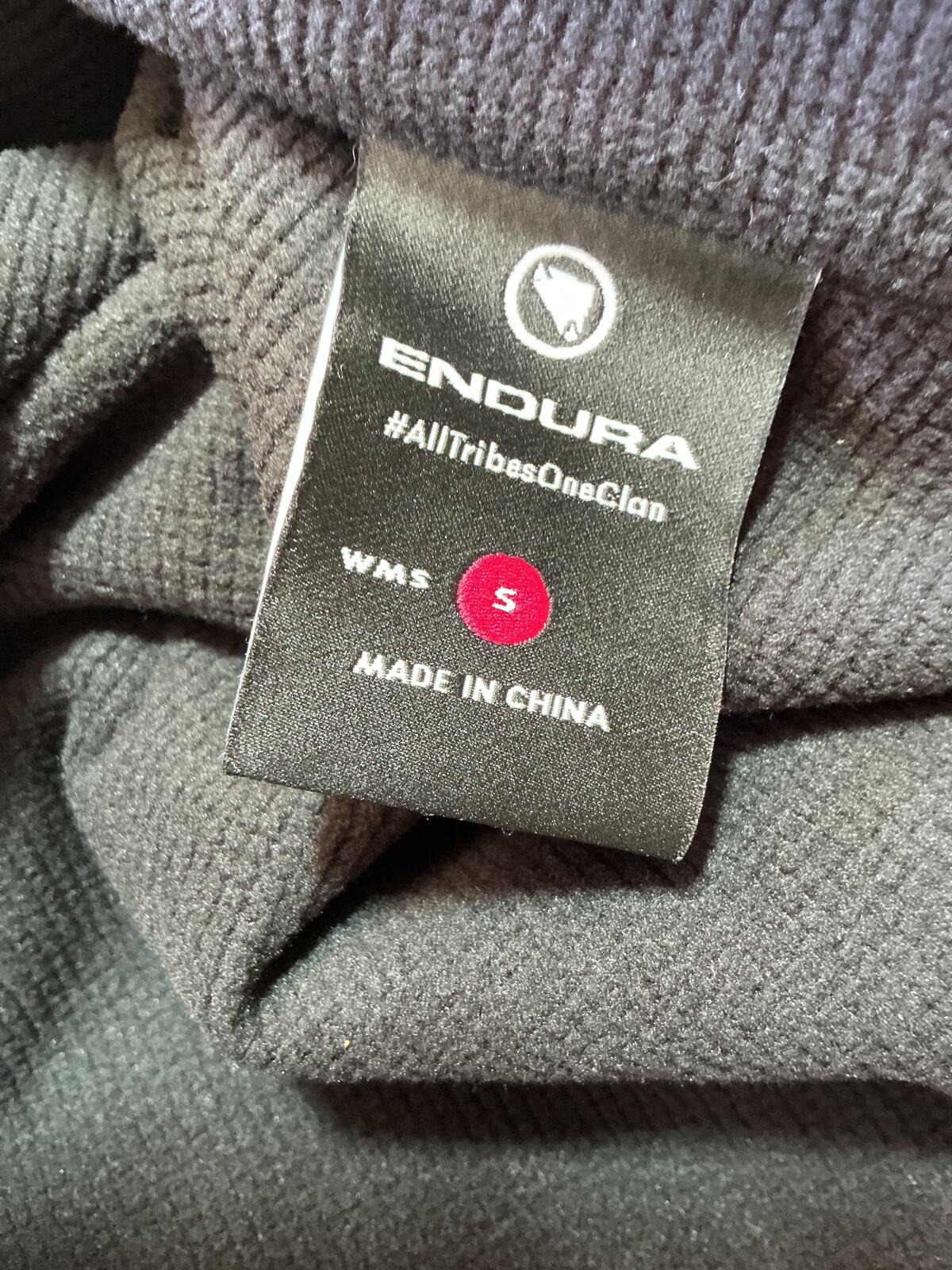 Endura Women's Windchill 2 Black Cycling Jacket Size Small Lightweight Softshell