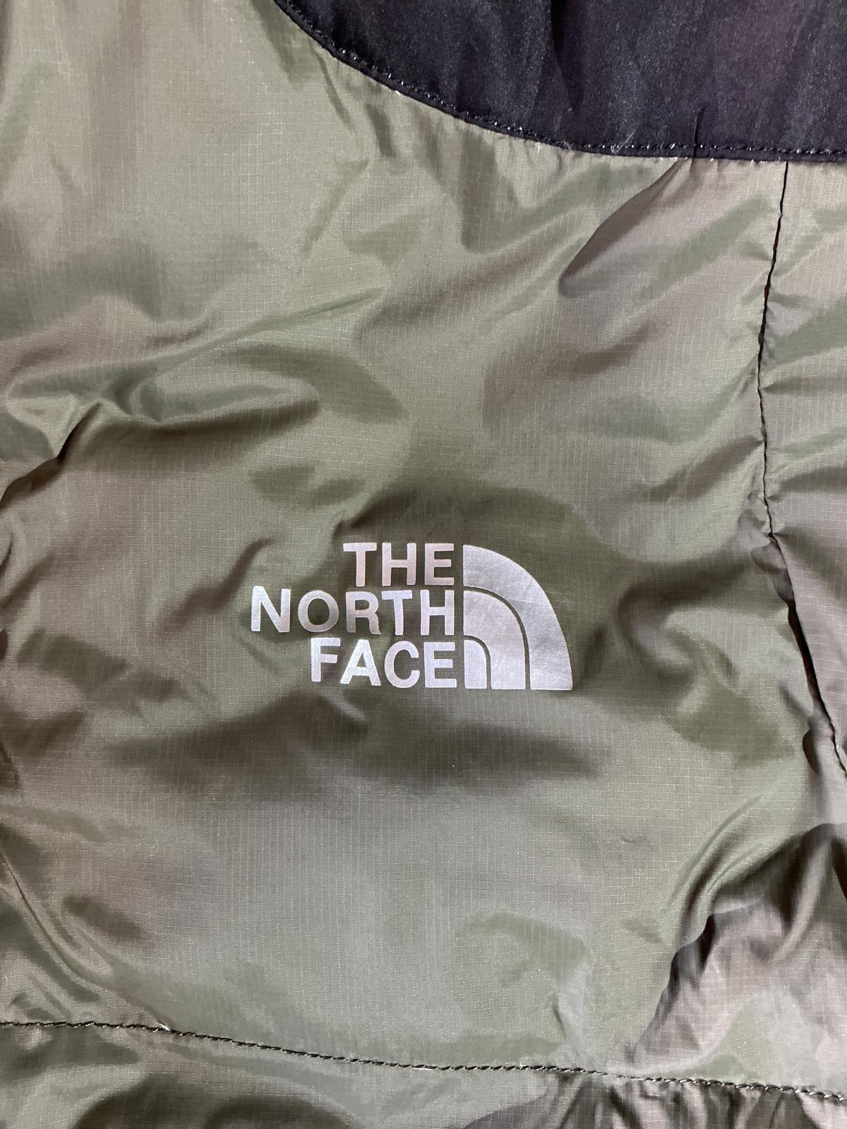 The North Face Men's Insulated Hooded Jacket Green and Black Summit Series