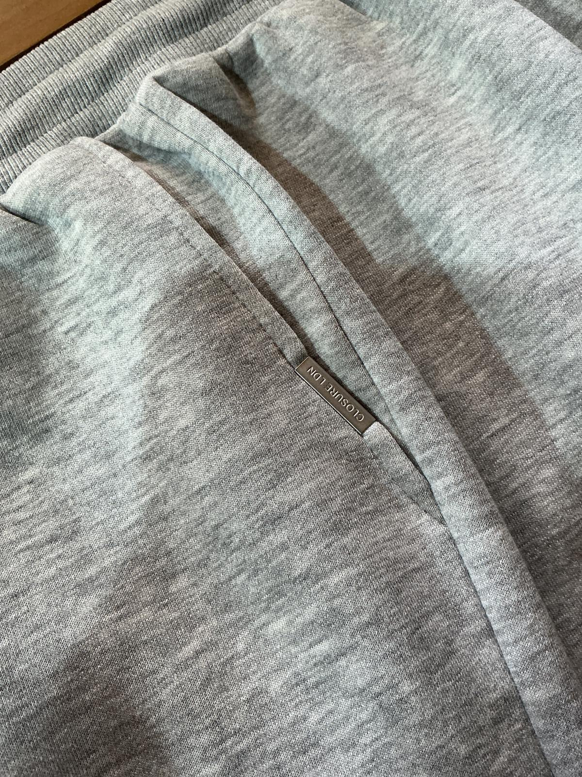 Closure Ldn Regular M Grey Hoodie and Joggers Set Comfortable Casual Loungewear