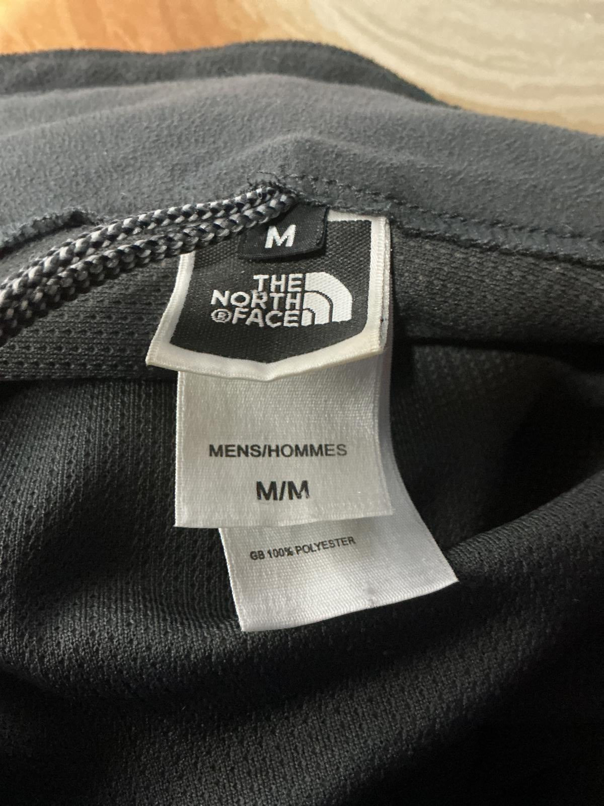 The North Face Mens Black Fleece Jacket Full Zip Windwall
