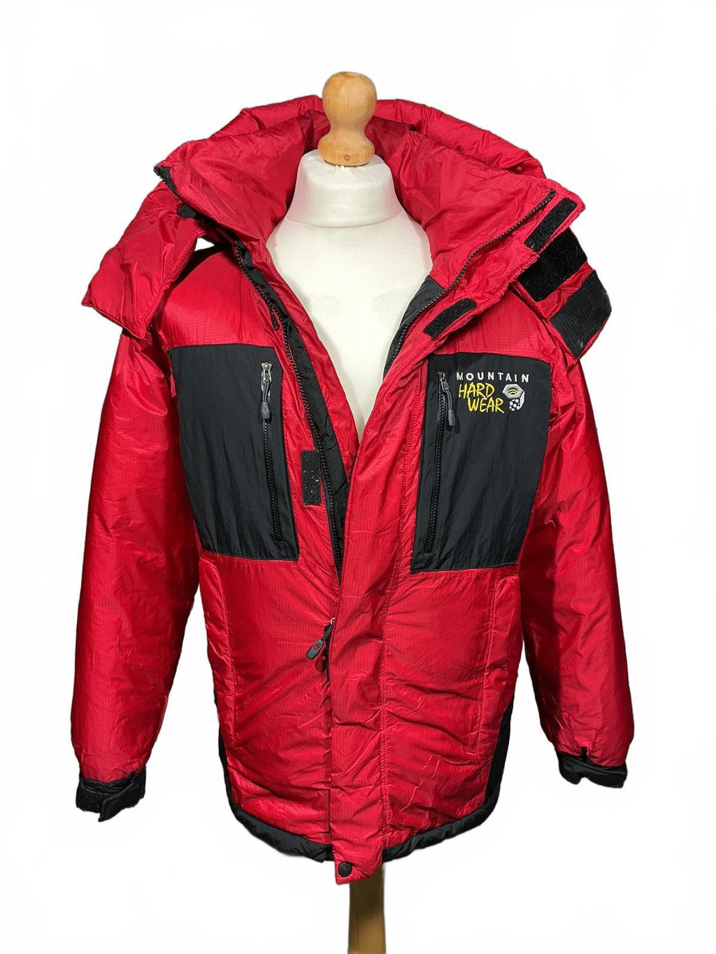Mountain Hardwear Insulated Men's Red and Black Hooded Jacket