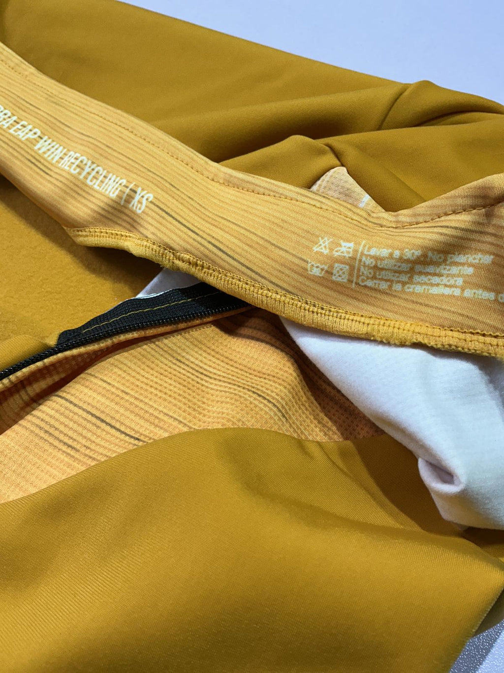 Akita Men's Mustard Yellow Cycling Jersey Size Regular Xs