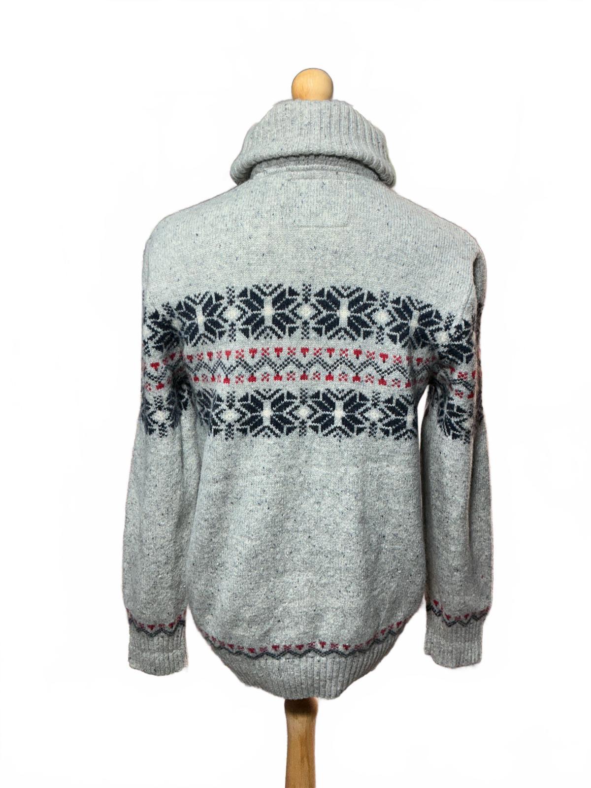 Men's Grey Knit Sweater with Snowflake Pattern and Shawl Collar