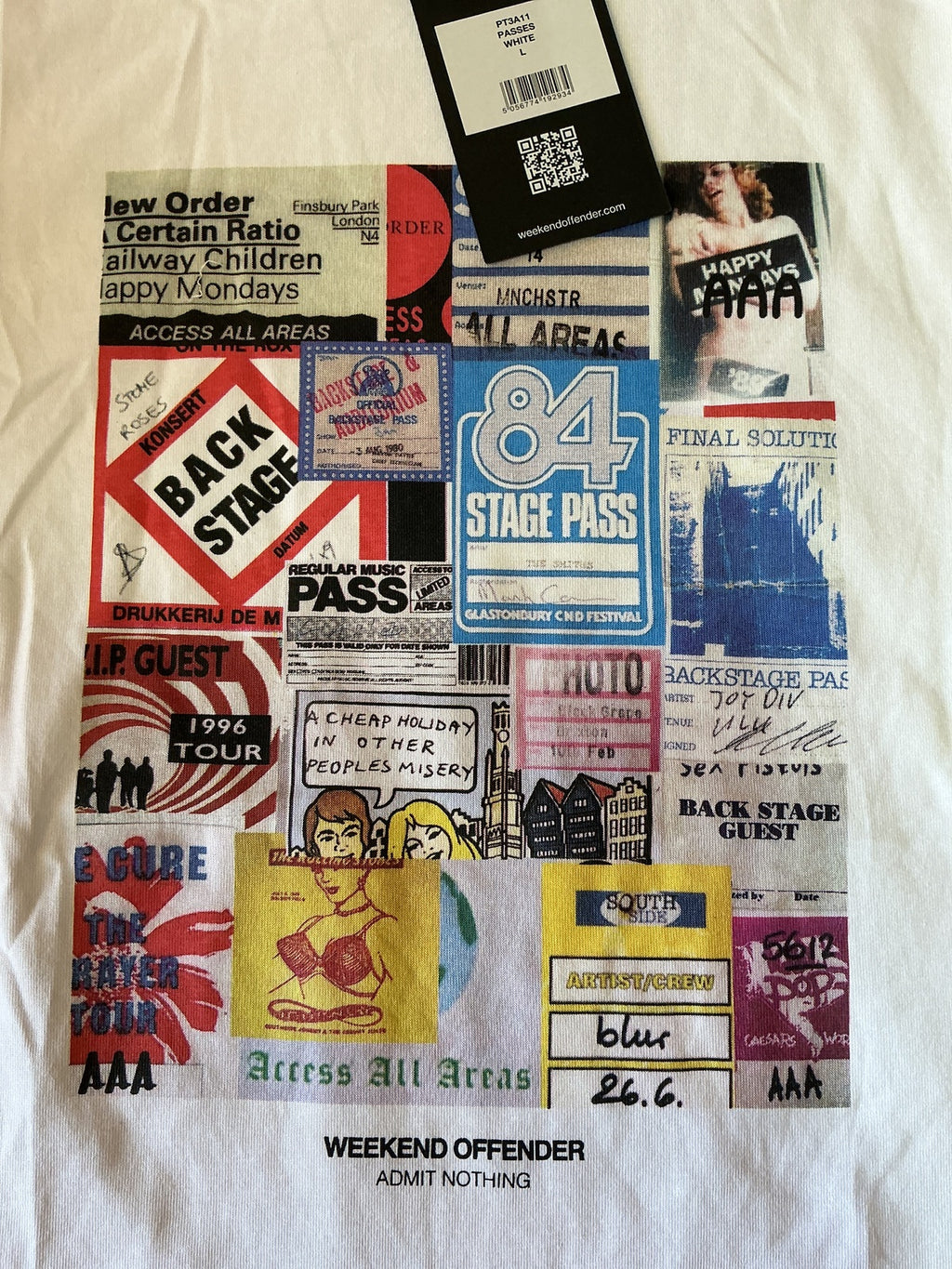 Weekend Offender White Graphic T-Shirt Size L Casual Streetwear Cotton
