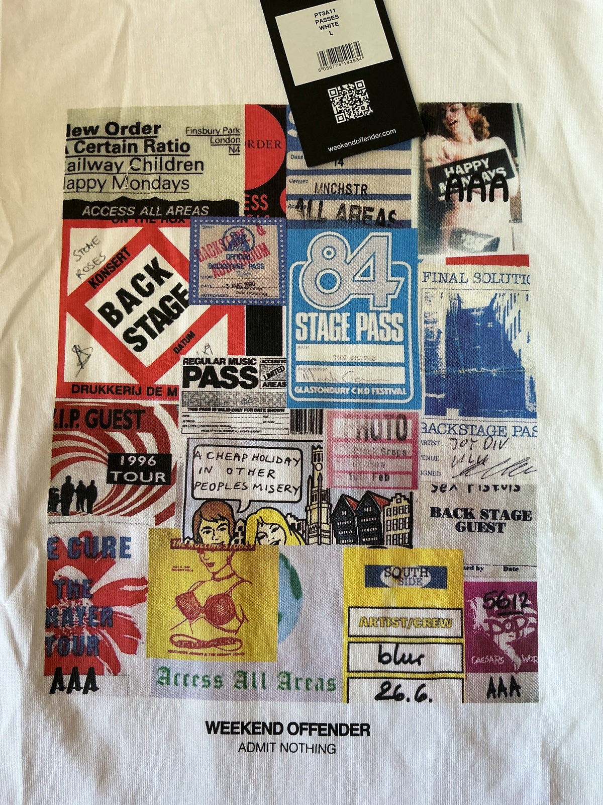 Weekend Offender White Graphic T-Shirt Size L Casual Streetwear Cotton
