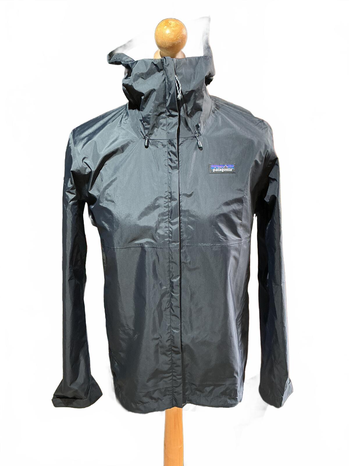 Patagonia Torrentshell 3L Waterproof Jacket — Black — Small