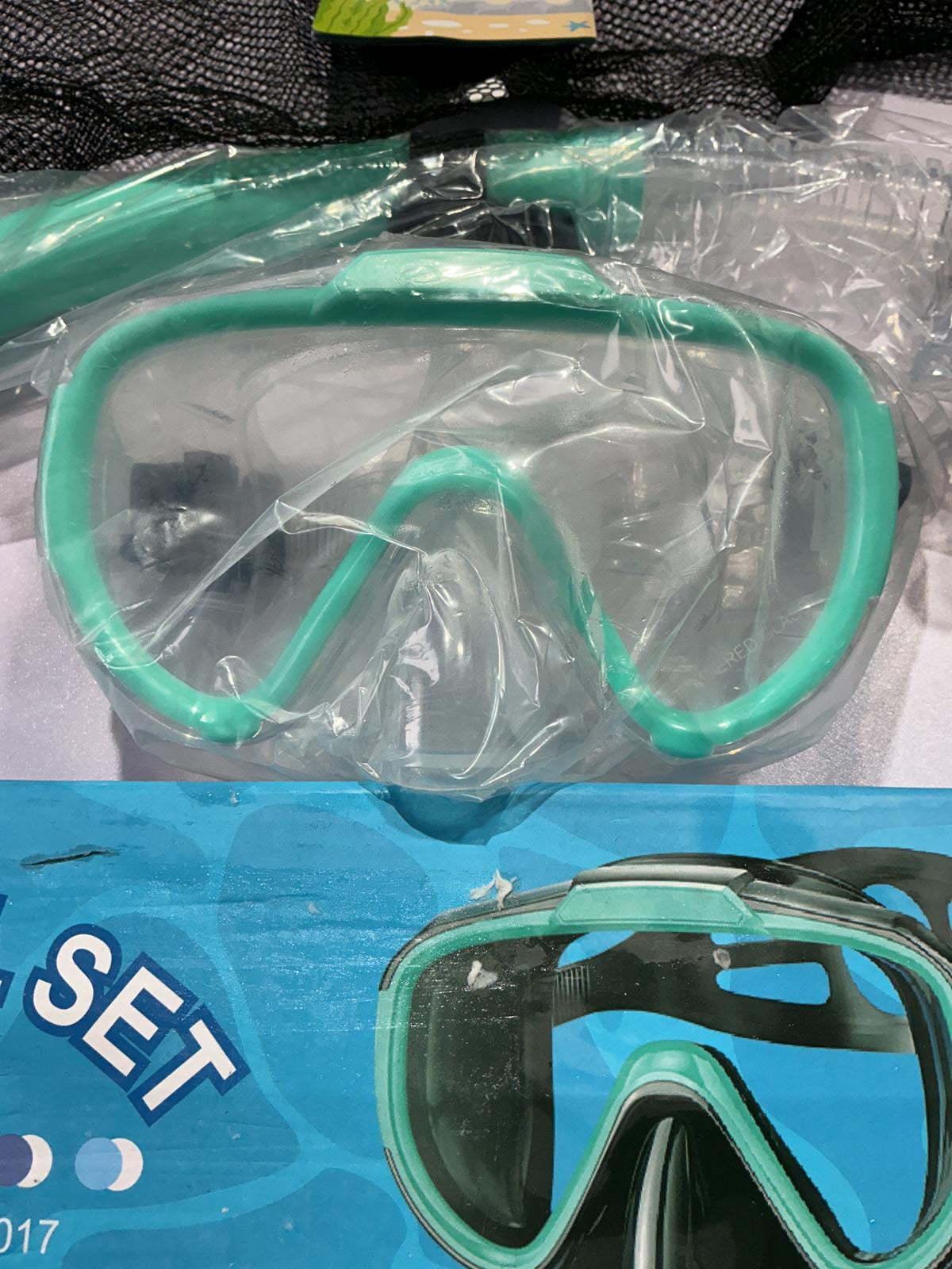 Lealinga Adult Snorkel Set with Mask and Tube - One Size