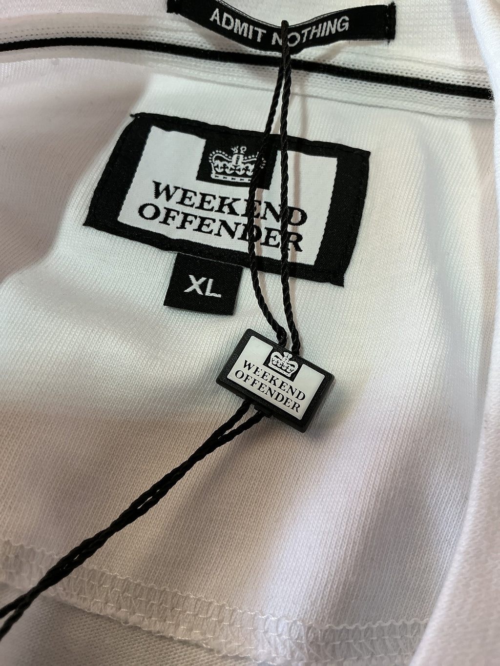 *NEW* Weekend Offender White Graphic T-Shirt Size Regular XL Large