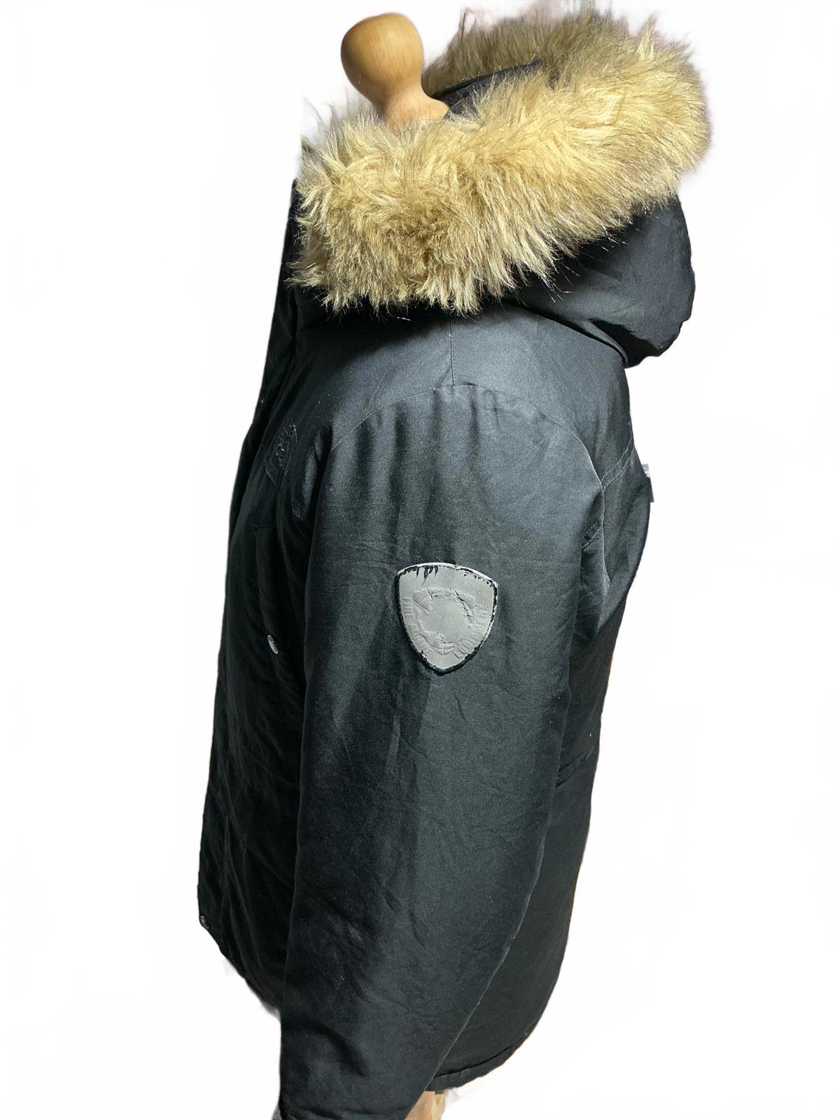 The North Face Men's Black Winter Parka McMurdo series