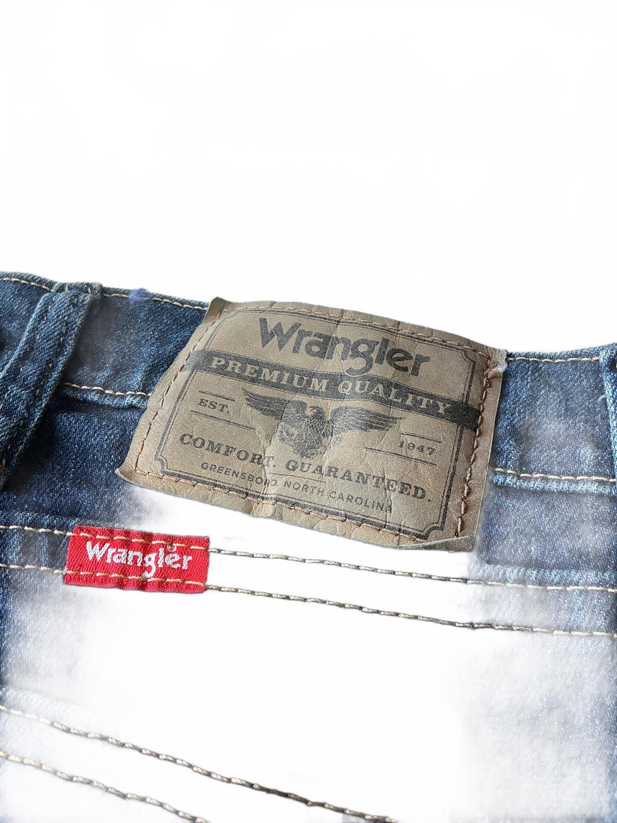 Wrangler Classic Blue Denim Shorts Waist 34in. Comfortable Fit