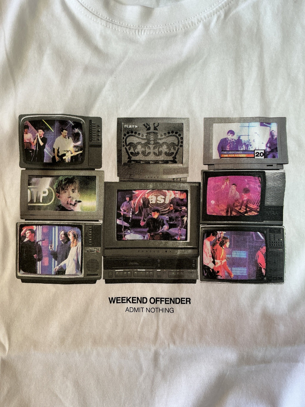 *NEW* Weekend Offender White Graphic T-Shirt Size L Casual Streetwear