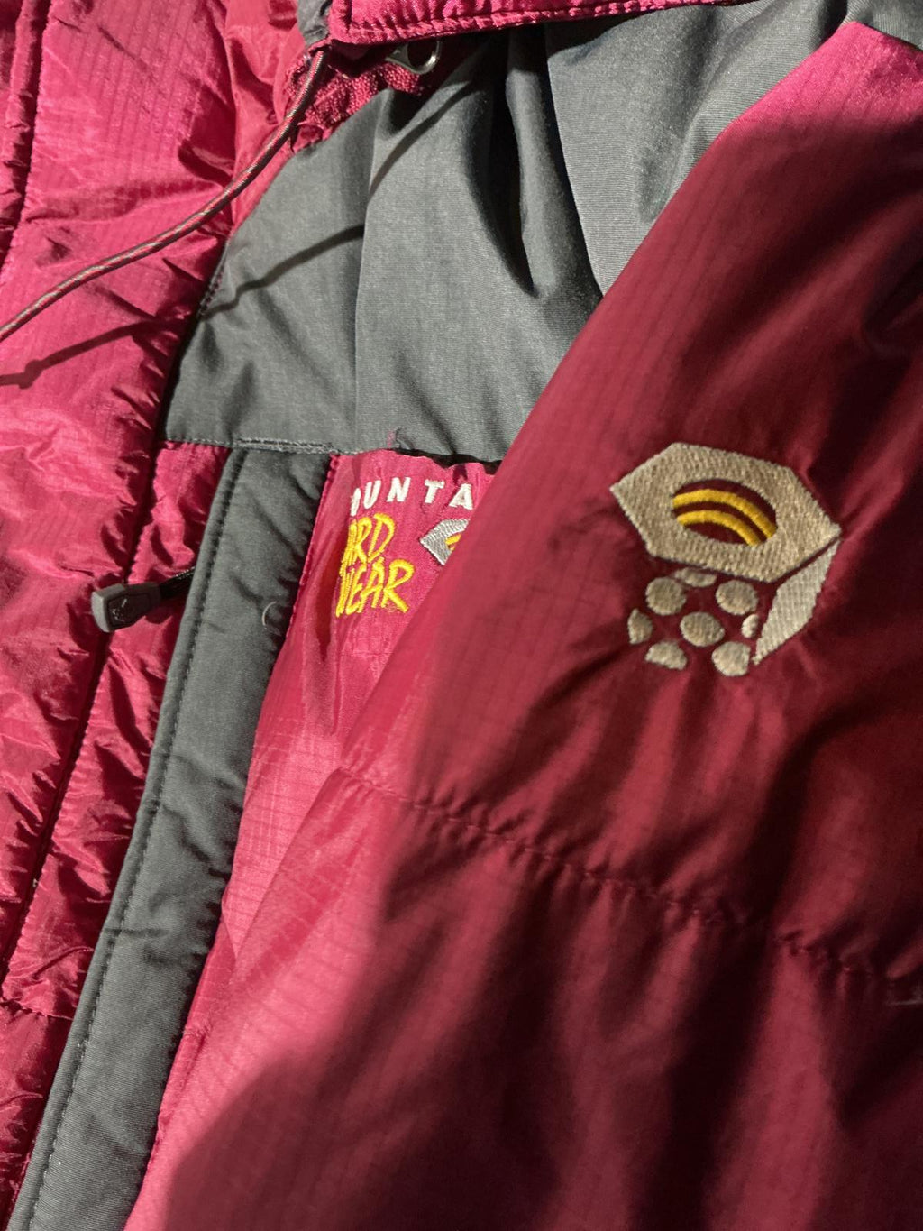 Mountain Hardwear Men's Down Insulated Puffer Jacket Burgundy and Grey Hooded
