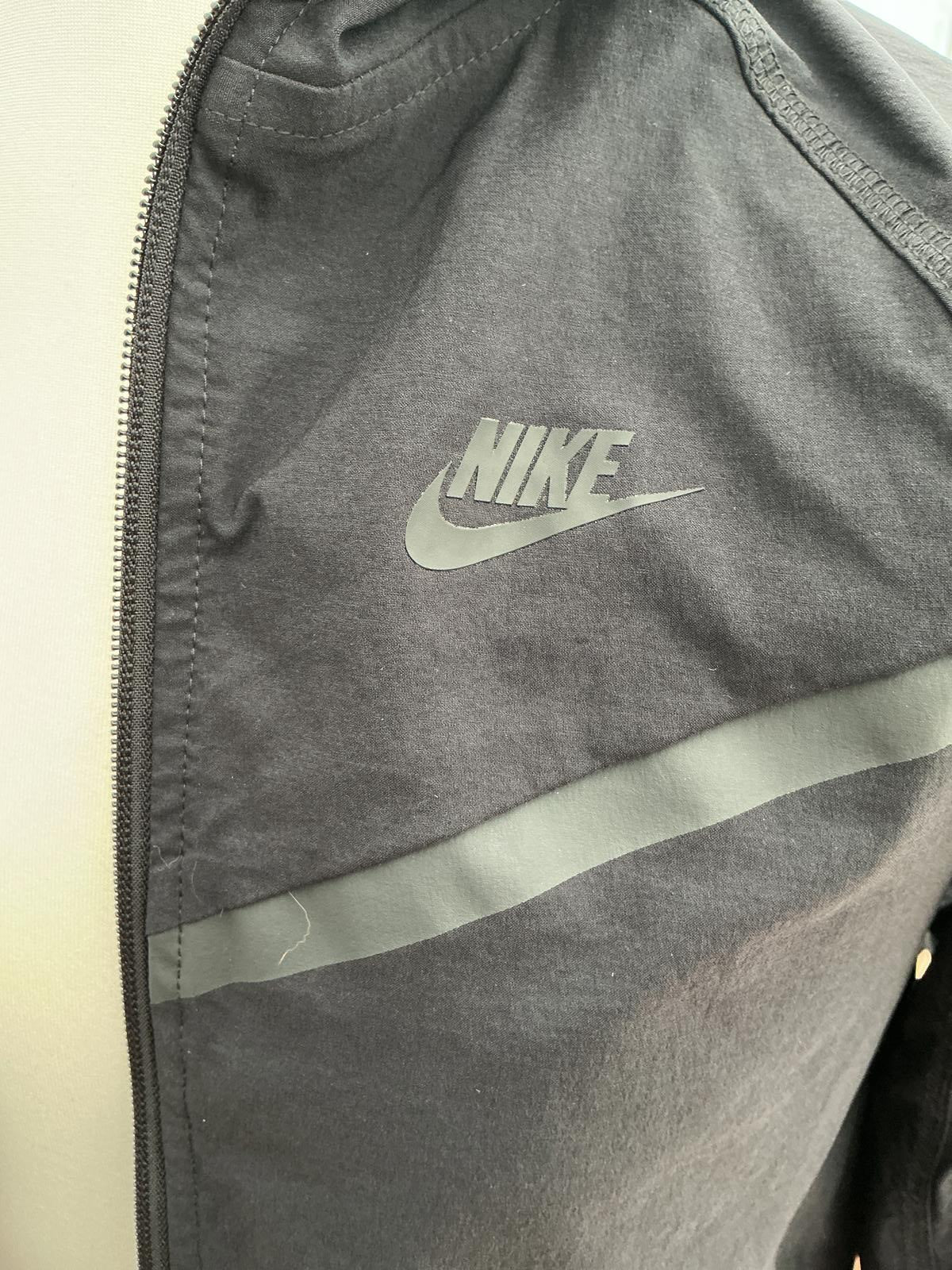 Nike Tech Older Kids' (Boys') Woven Jacket Large