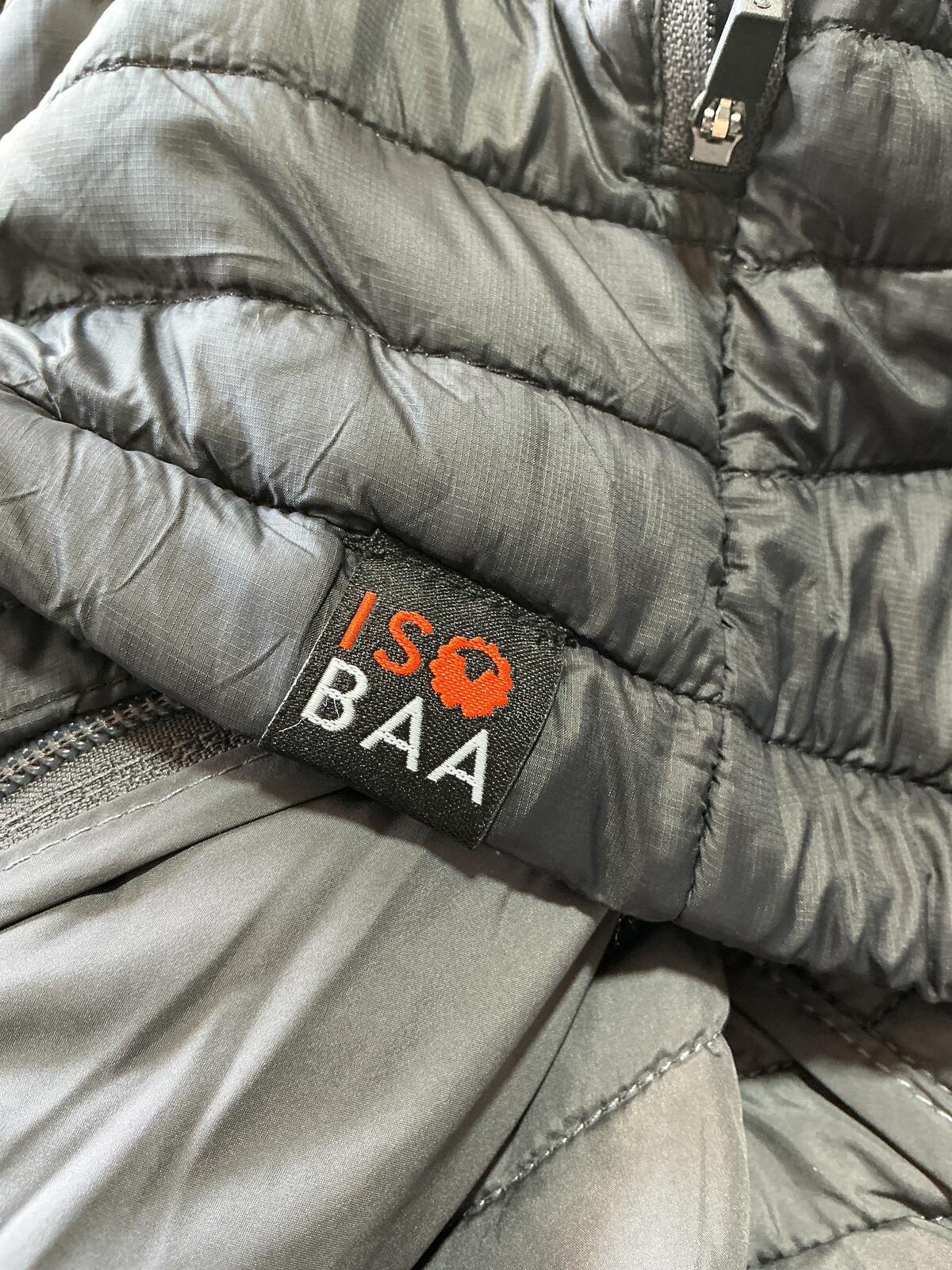 ISOBAA Men's Black Puffer Merino Jacket with Hood Size L Warm Lightweight