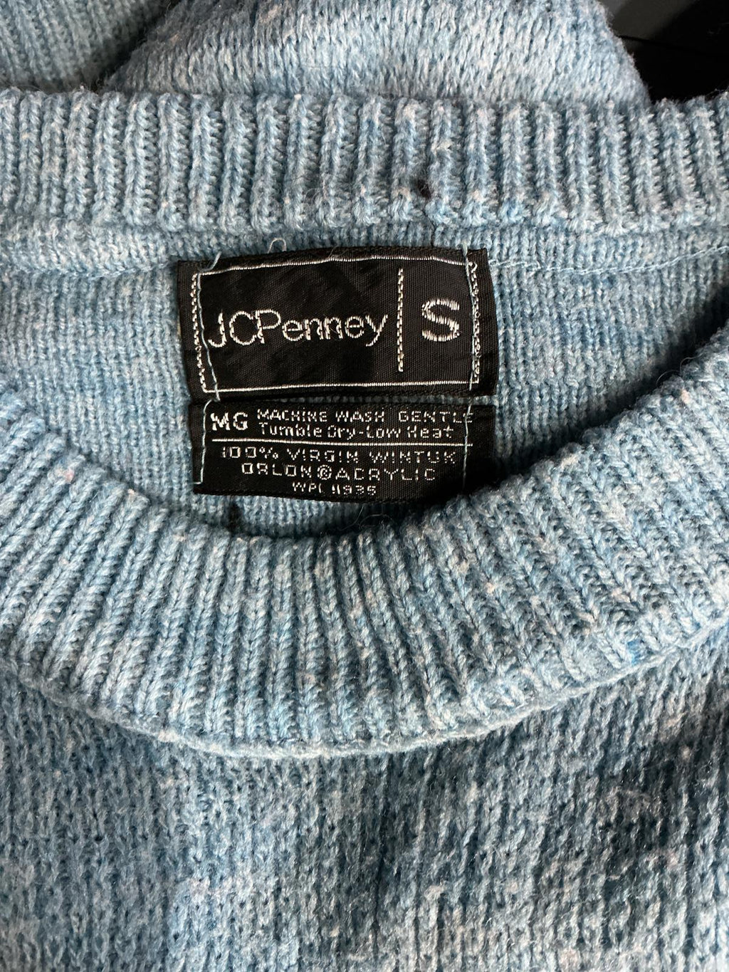Vintage Light Blue Men's Crew Neck Sweater with Patterned Band