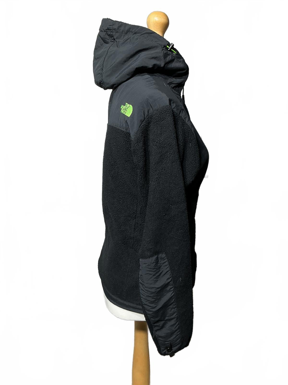 The north face ladies Sherpa style medium jacket