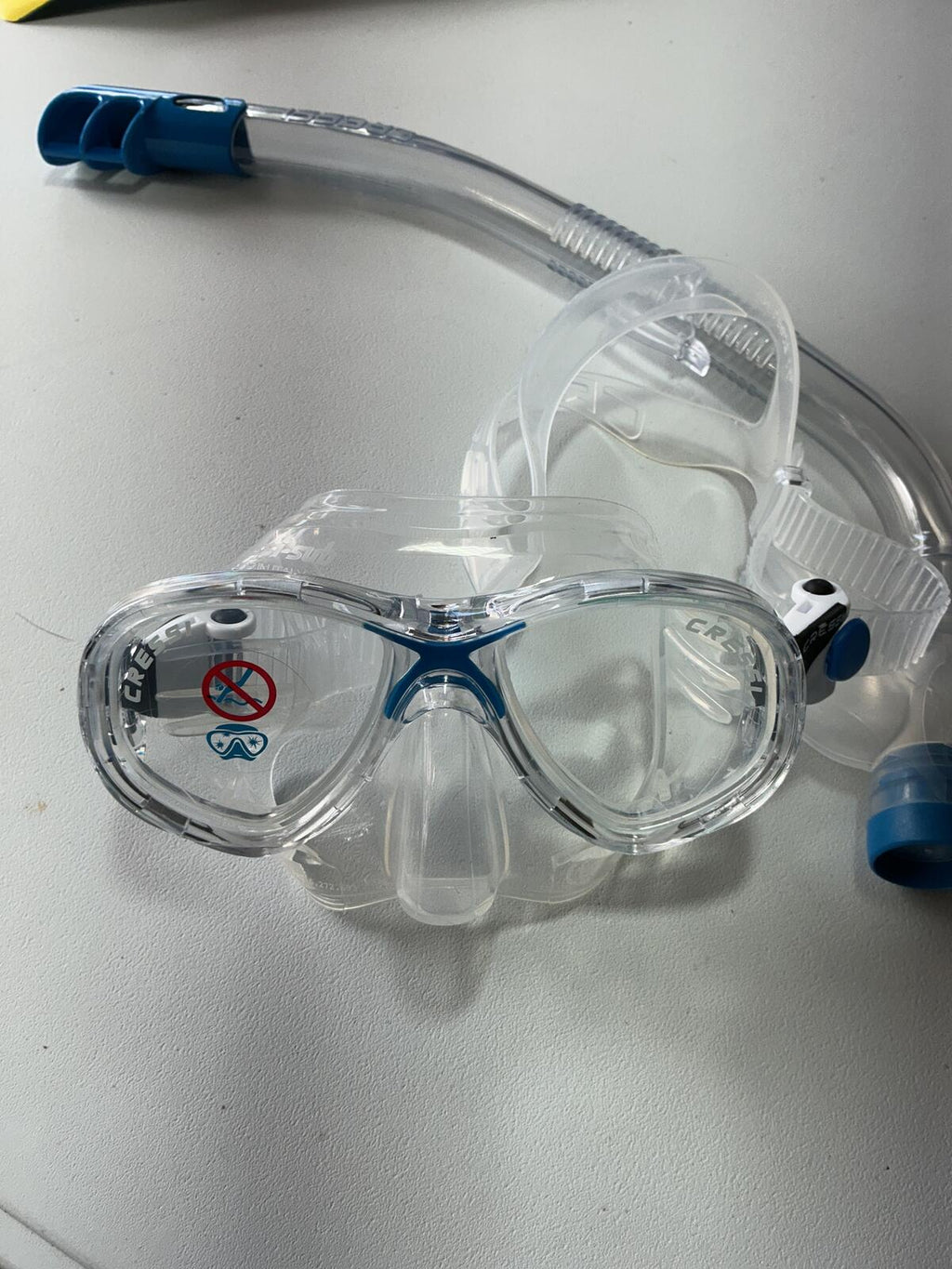 Cressi Junior Size Snorkeling Combo Set Clear Blue Mask and Snorkel