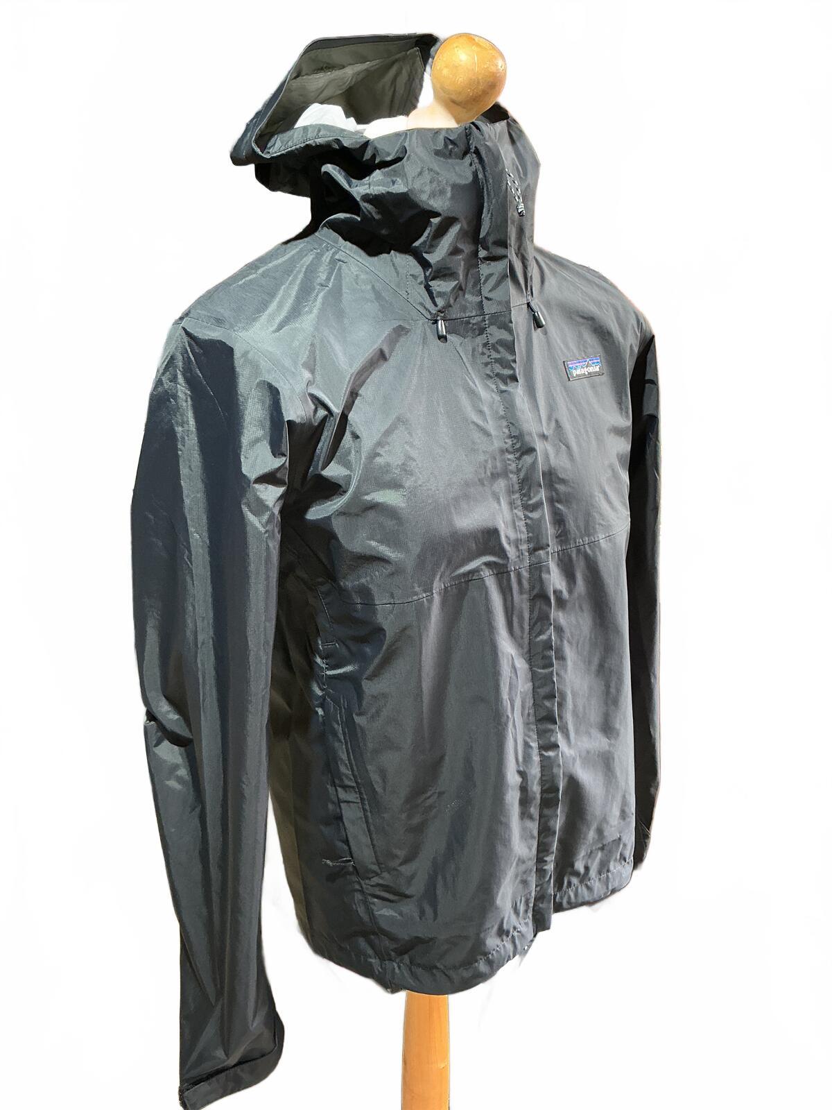Patagonia Torrentshell 3L Waterproof Jacket — Black — Small