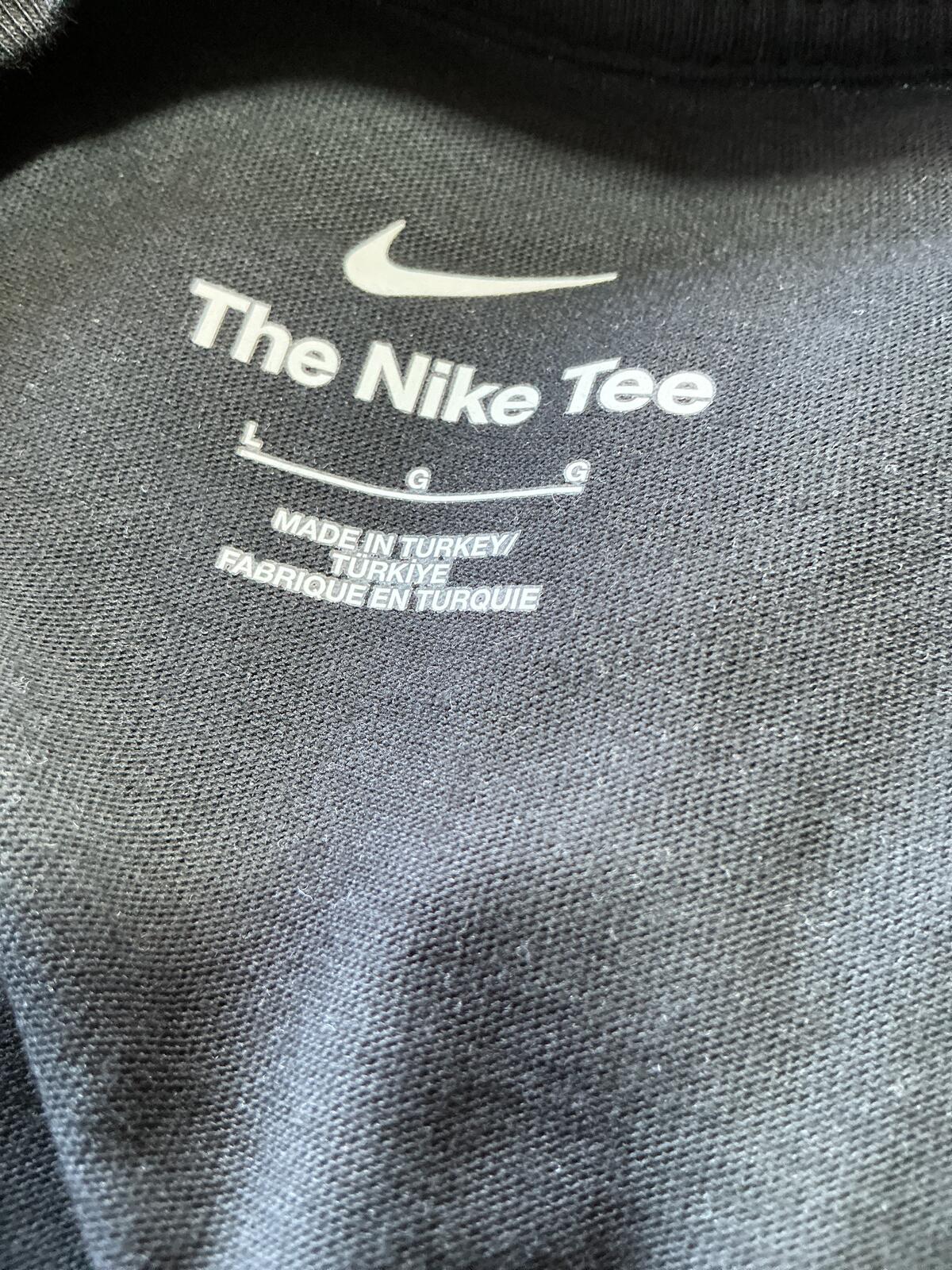 Nike Black Graphic T-Shirt Size Regular L Casual Streetwear Sportswear