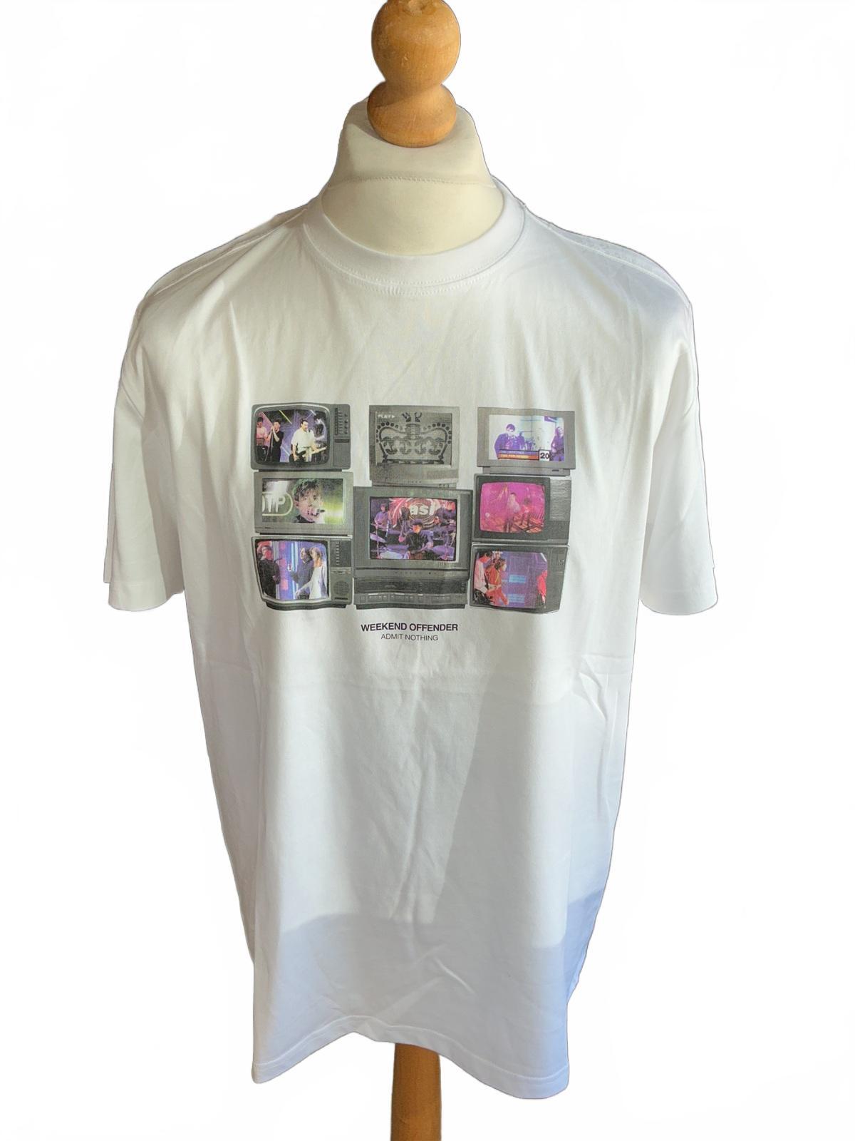 *NEW* Weekend Offender White Graphic T-Shirt Size L Casual Streetwear