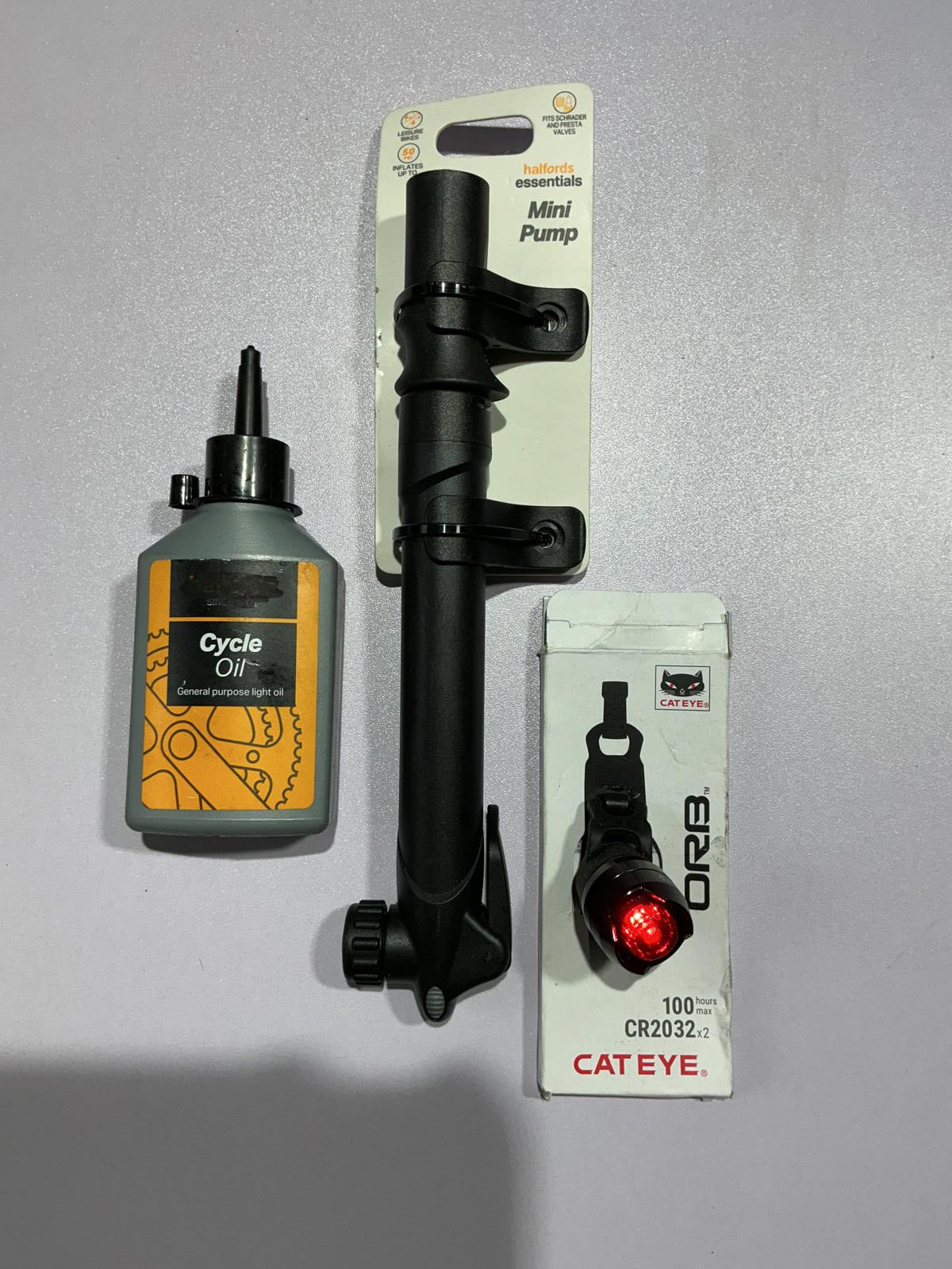 Cat Eye ORB Rear Bike Light with Mini Pump and Cycle Oil Set