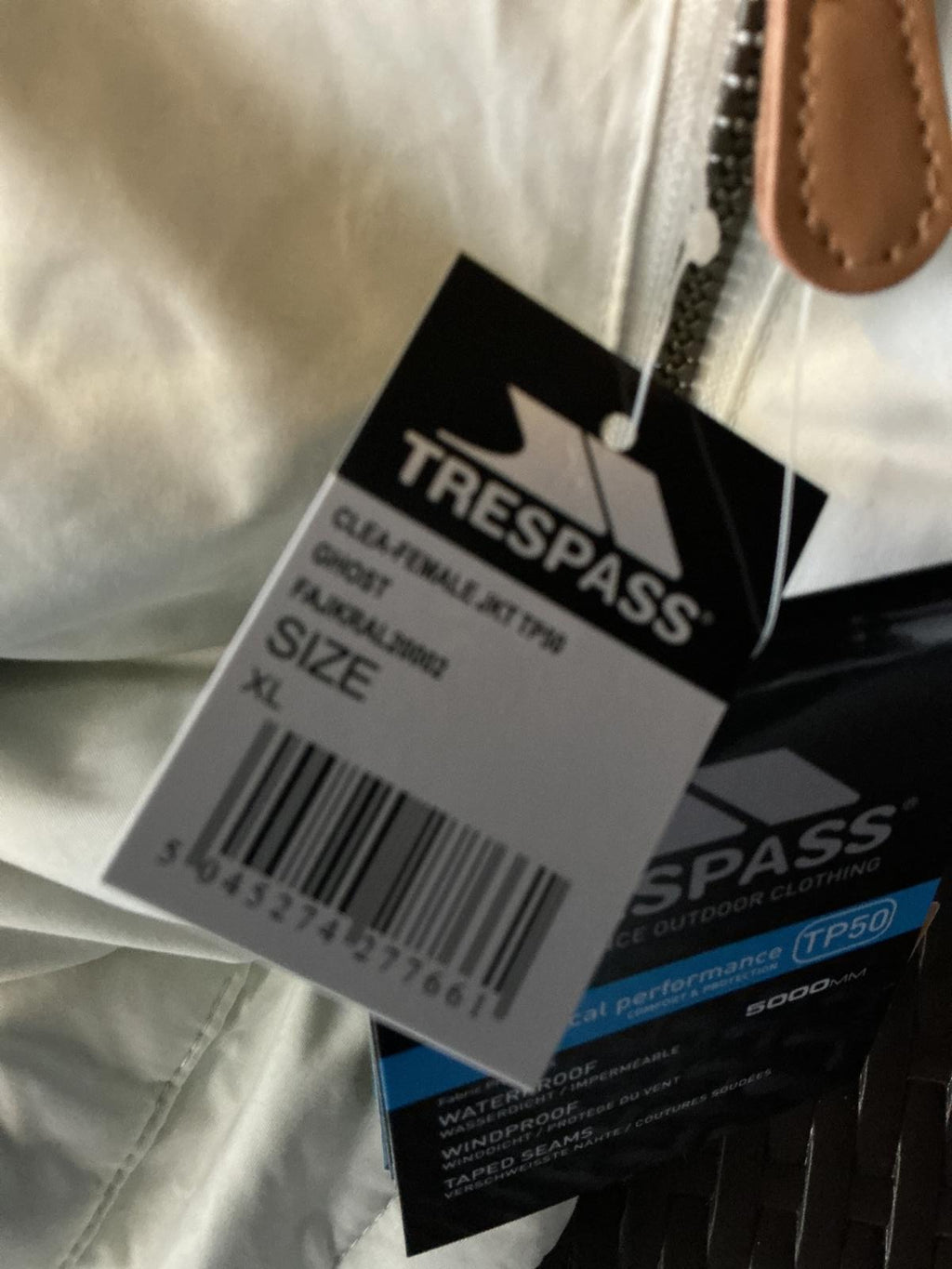 Trespass Women's White Winter Parka Coat Size Regular 16