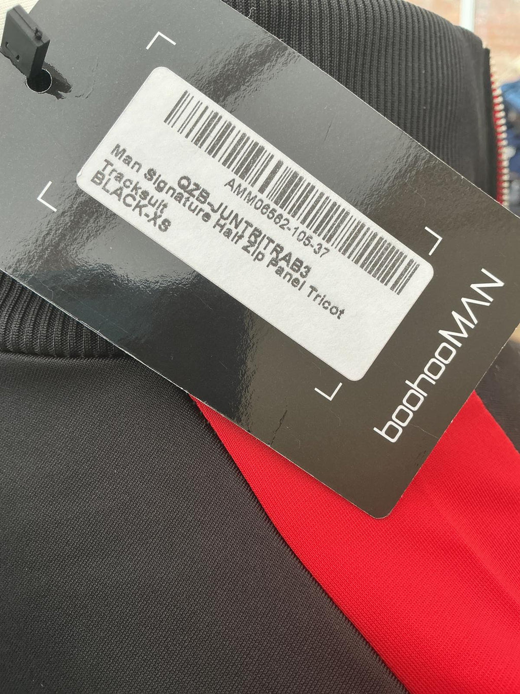 Boohoo man Black and Red Track Suit Set Size Regular Xs