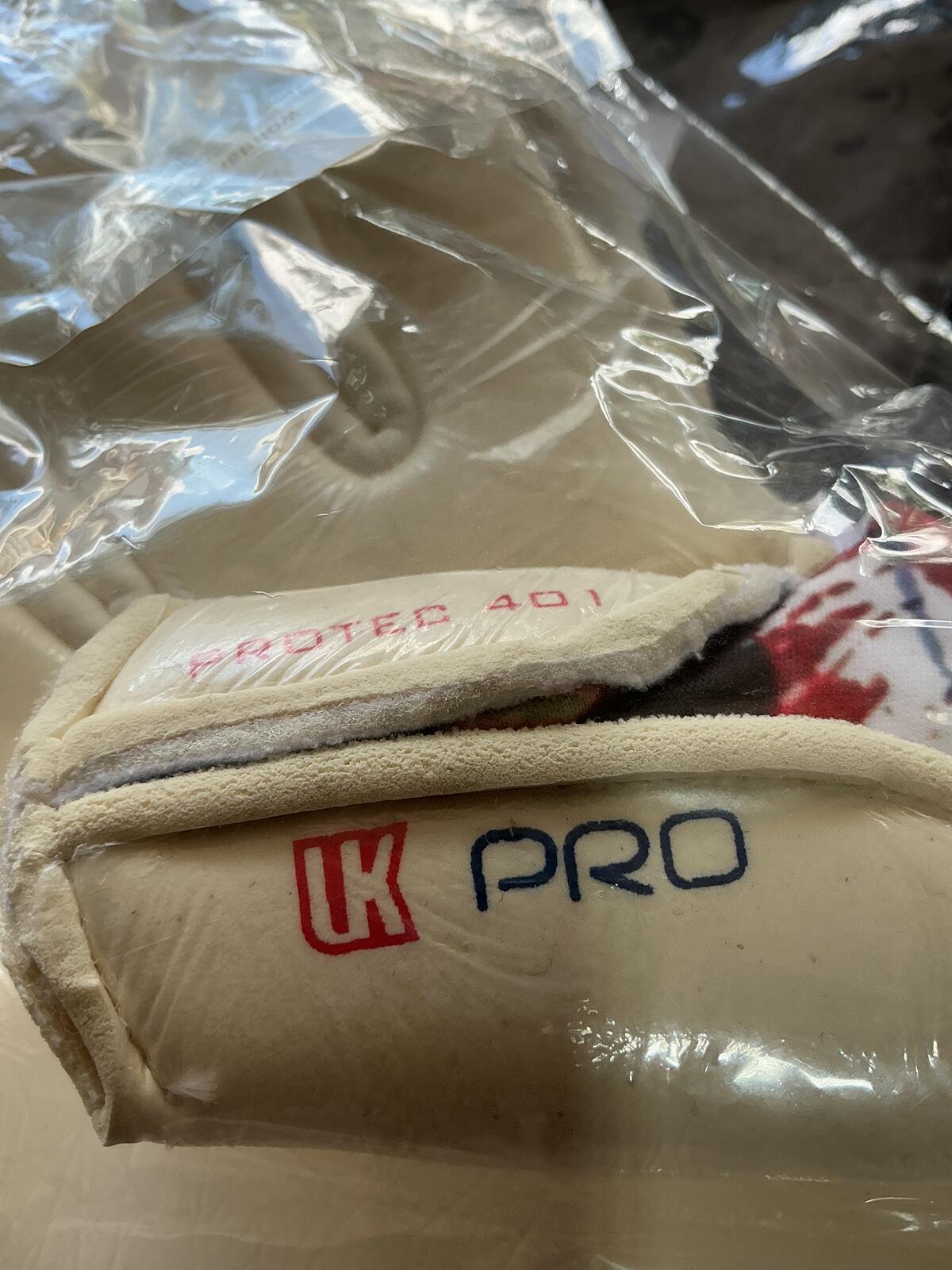 GK Saver Protech 401 Union Goalkeeper Gloves Size 9