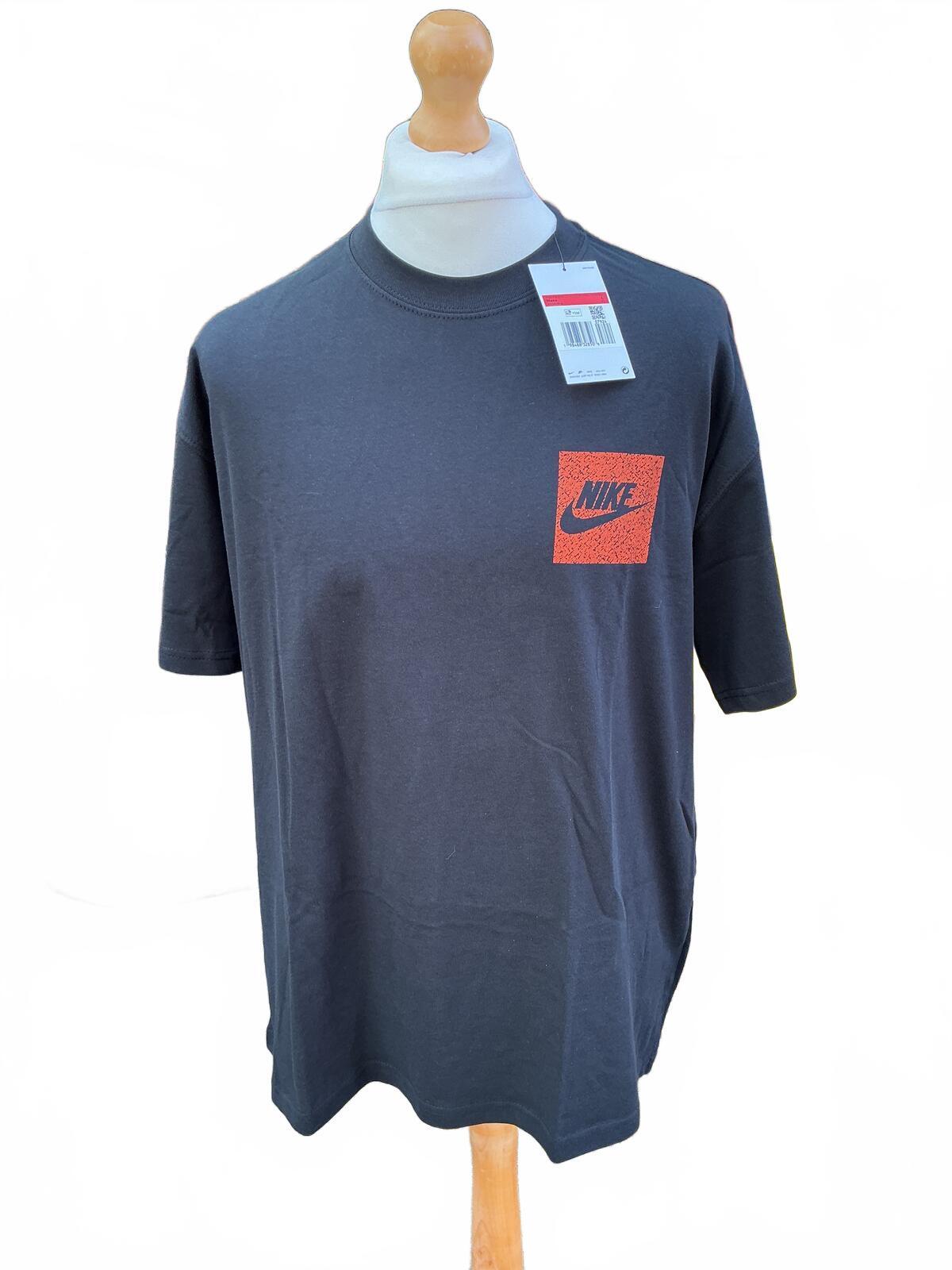 Nike Black Graphic T-Shirt Size Regular L Casual Streetwear Sportswear