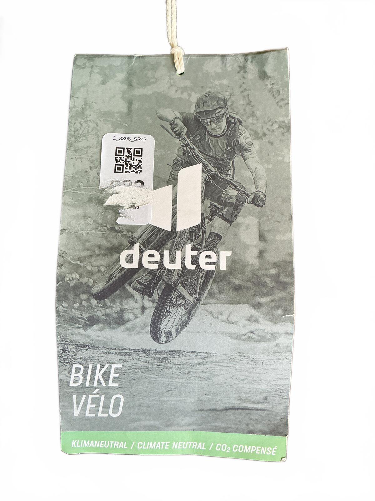 Deuter Race Air 14+3 Lightweight Ventilated Cycling Backpack Green