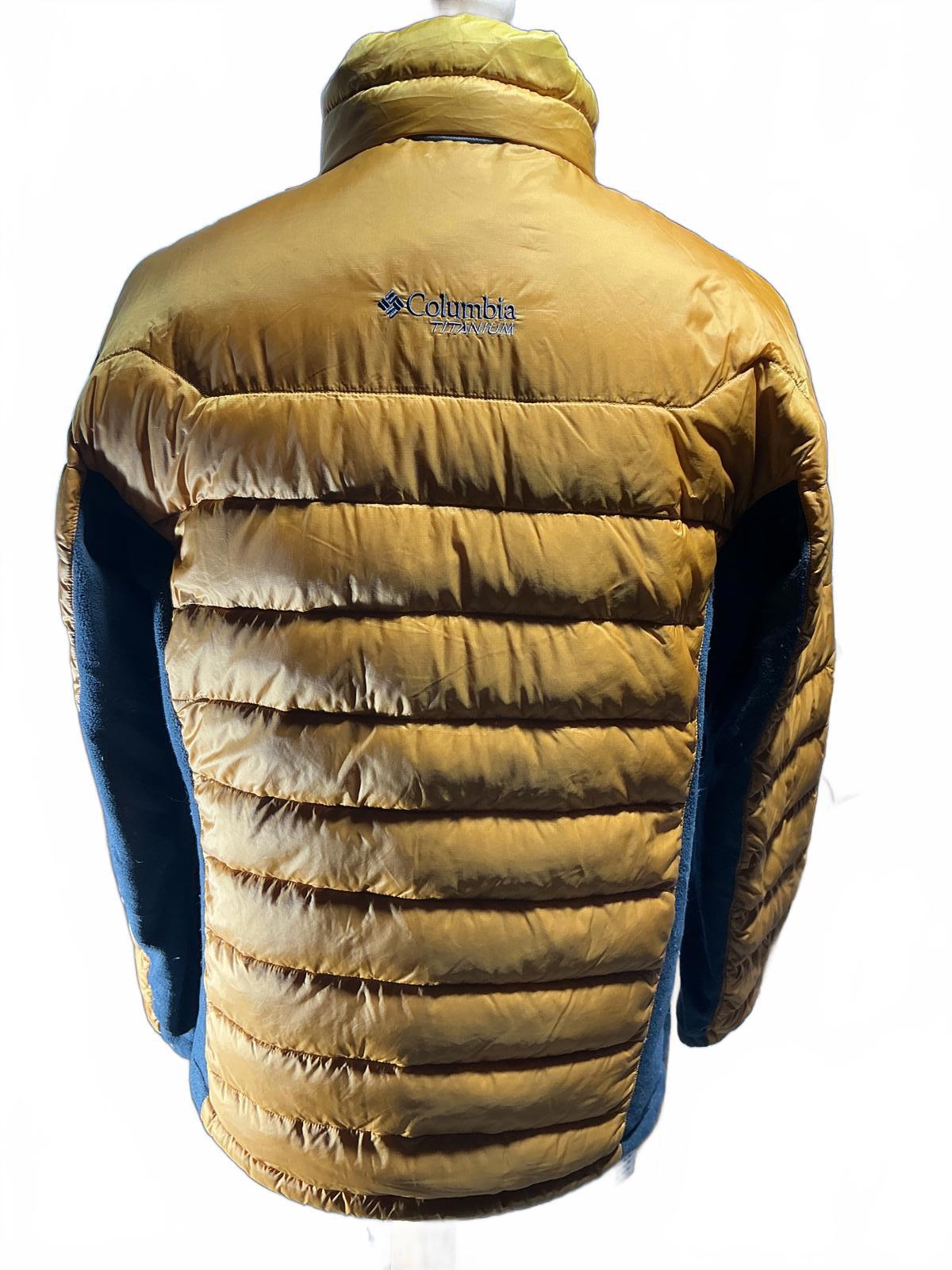 Columbia Men's Puffer Jacket in Mustard Yellow and Gray