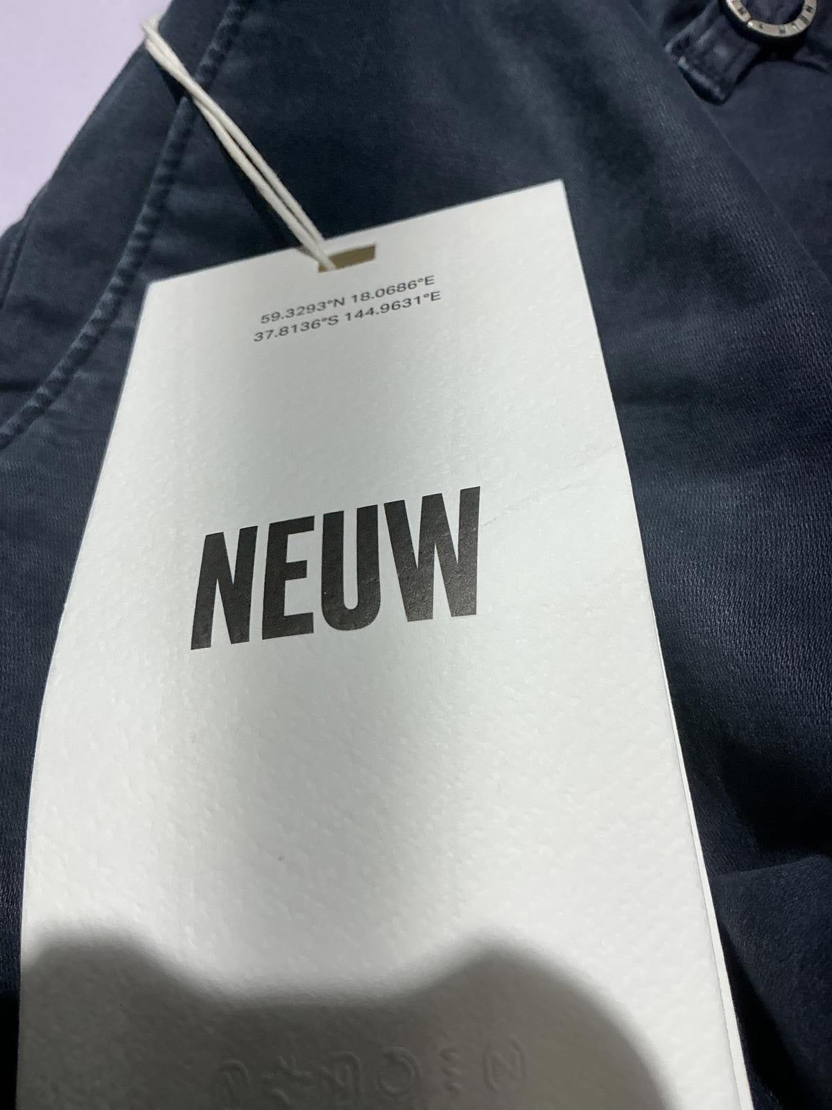 NEUW Hunter Navy Blue Shorts Size Waist 38 in.