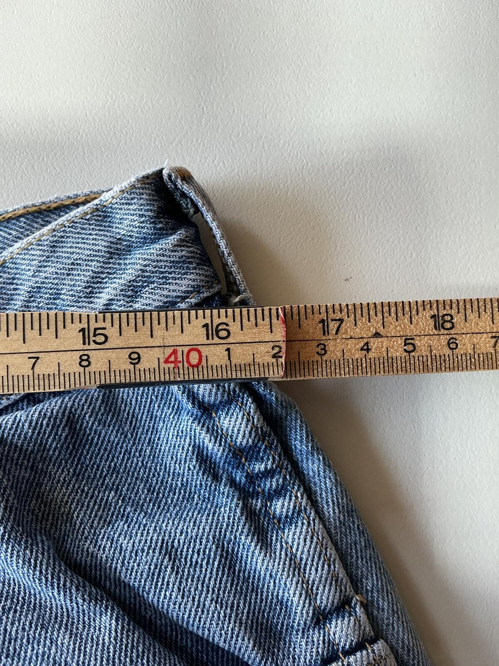 Wrangler Classic Blue Denim Jeans Size Waist 32in. Comfortable Fit
