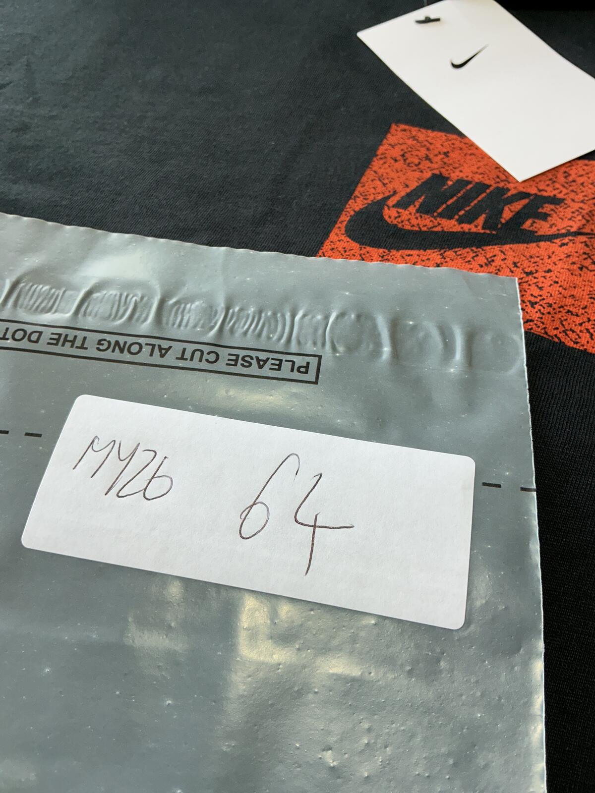 Nike Black Graphic T-Shirt Size Regular L Casual Streetwear Sportswear