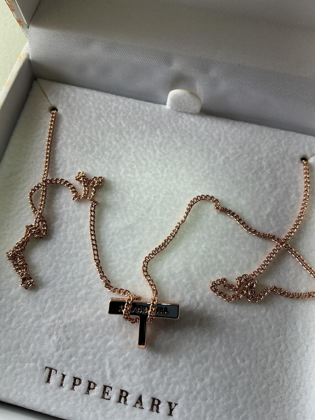 Tipperary Rose Gold Necklace with Pearl Bar Pendant Size