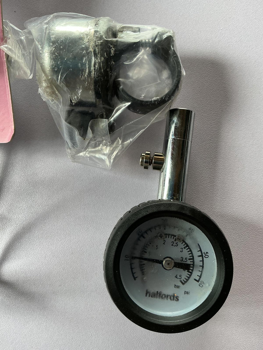 Halfords Kids Bottle Holder, Grips and Pressure Gauge Set